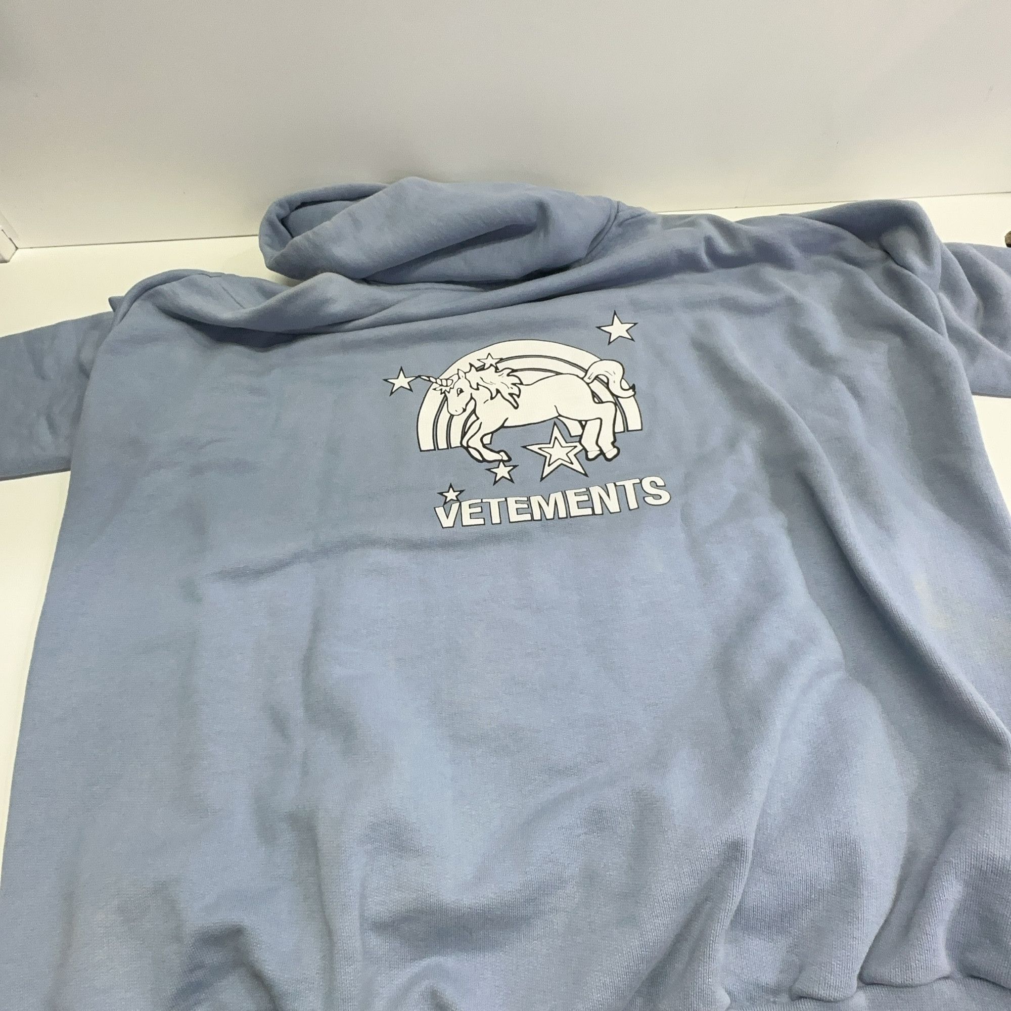 Vetements Vetements Unicorns and Rainbows Hoodie Size S Size S / US 4 / IT 40 - 14 Thumbnail