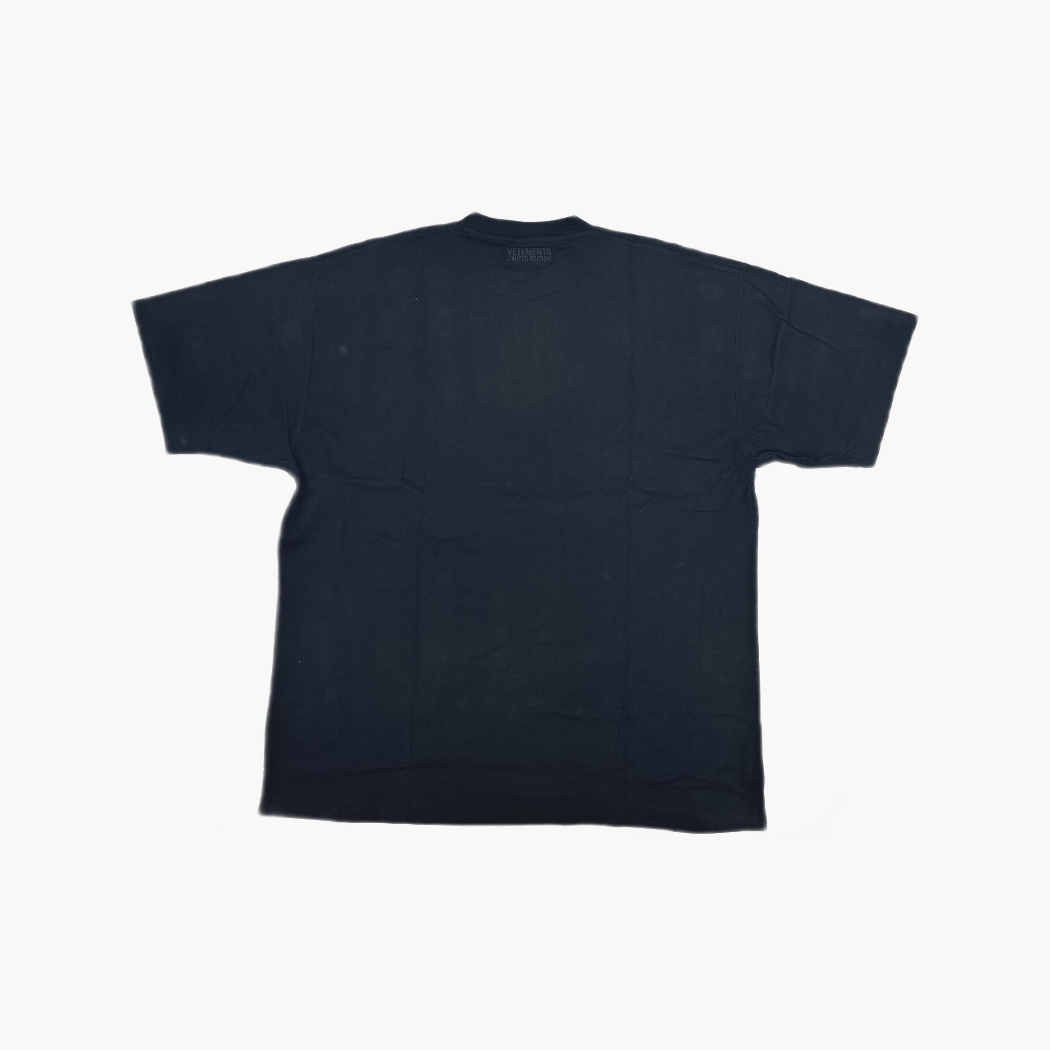 Vetements Vetements Limited Edition Logo T-Shirt Size S Size US S / EU 44-46 / 1 - 2 Thumbnail