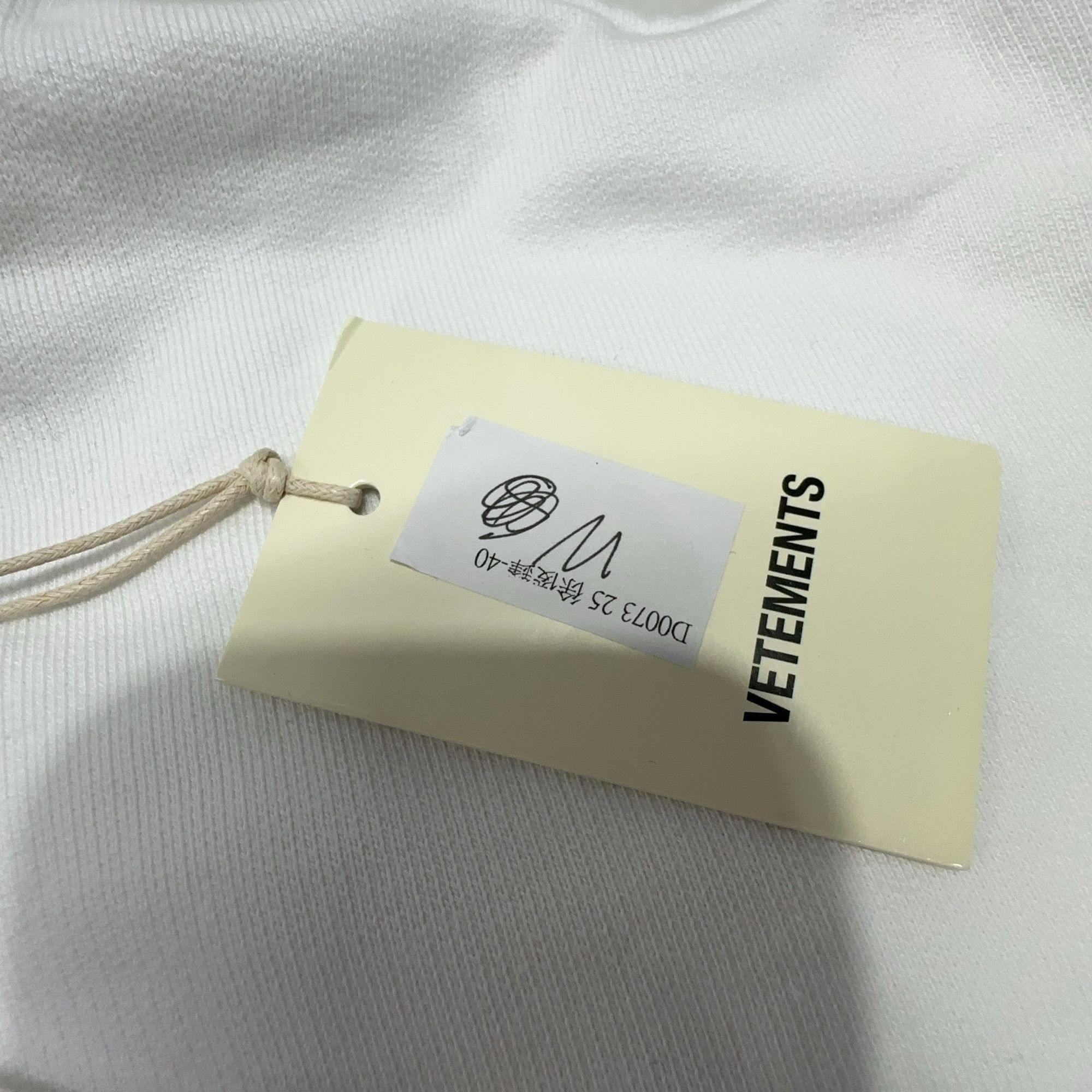 Vetements Vetements Logo Hoodie Size M Size US M / EU 48-50 / 2 - 6 Thumbnail