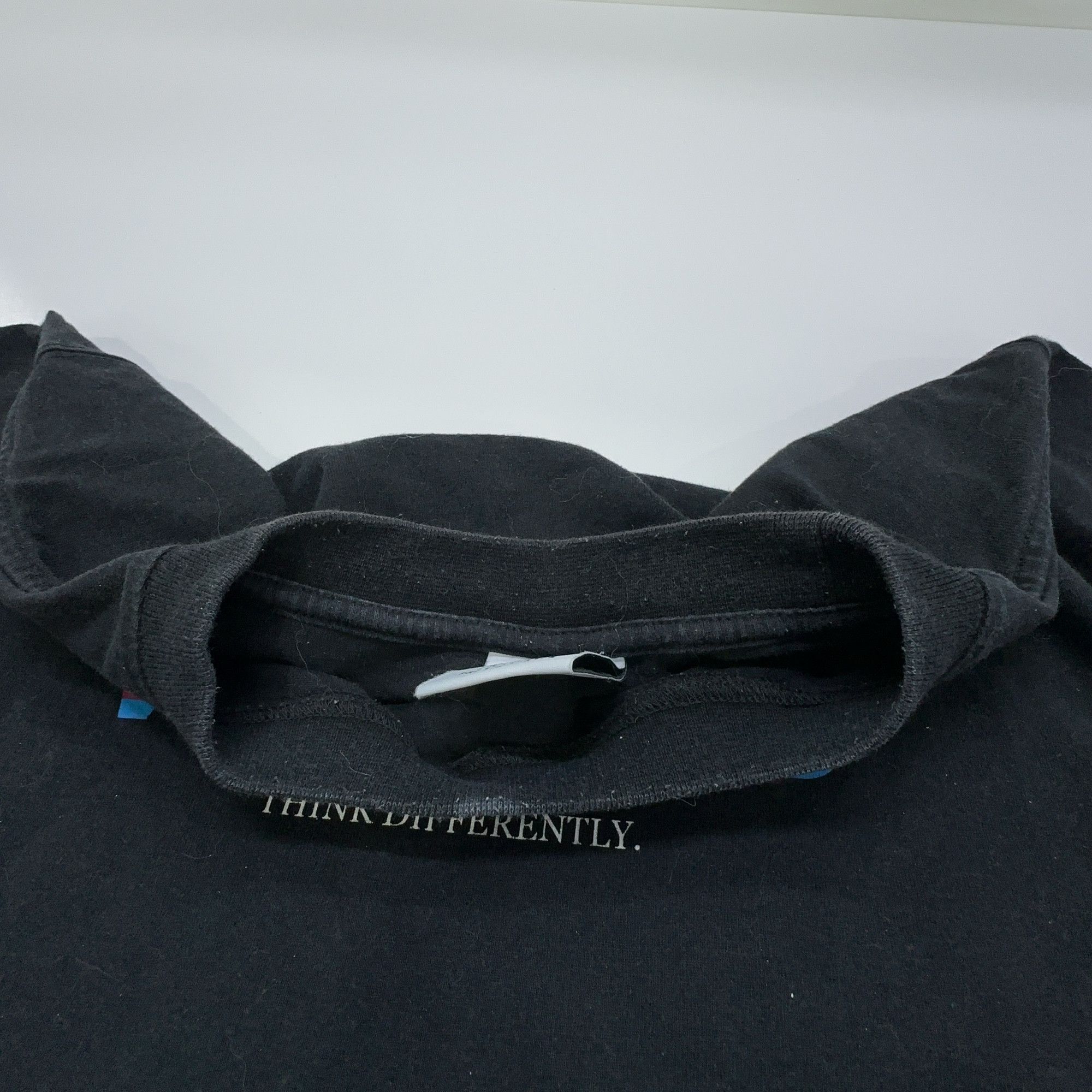 Vetements Vetements Think Differently Logo T-Shirt Size S Size US S / EU 44-46 / 1 - 6 Thumbnail