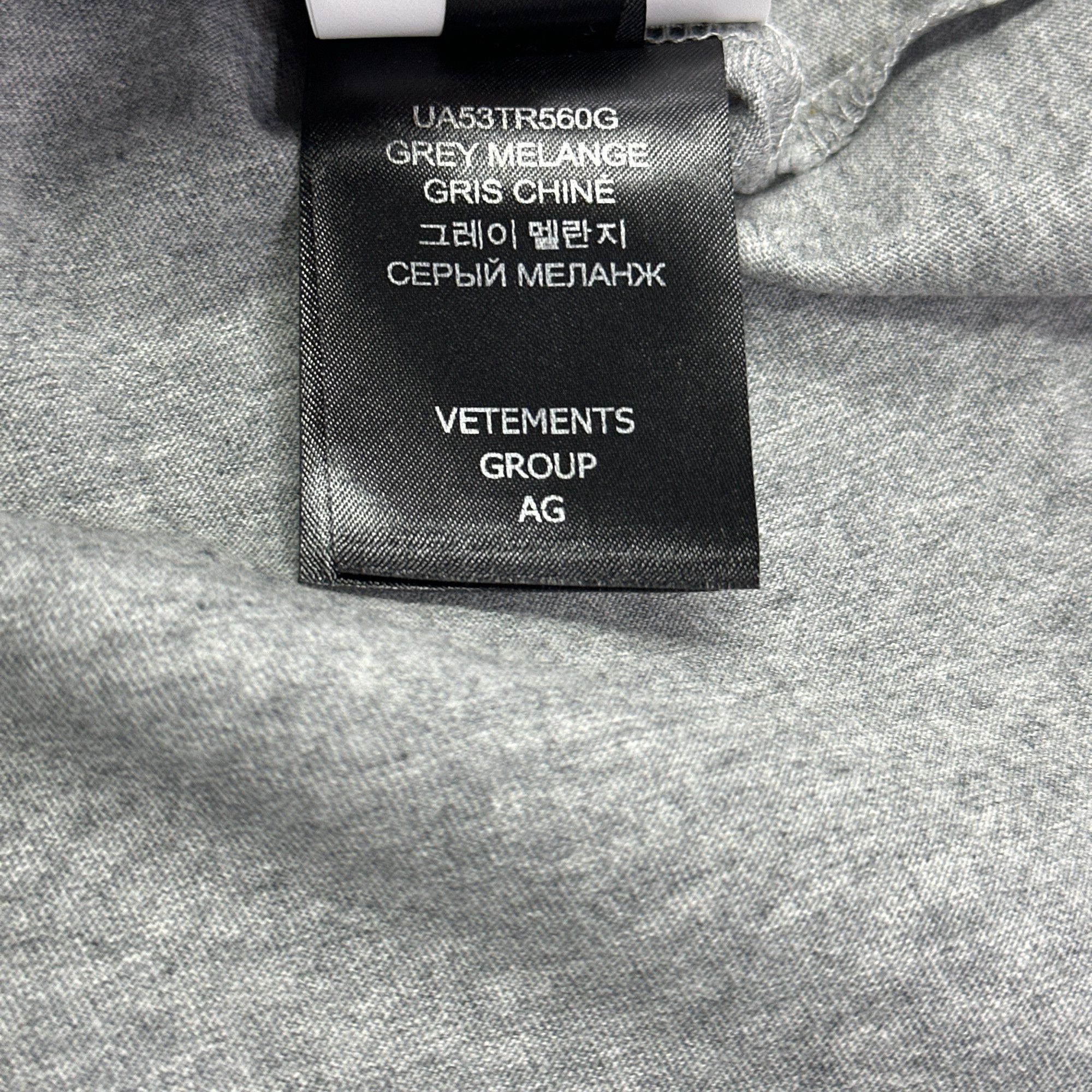 Vetements Vetements Heart Handshake T-Shirt Size S Size US S / EU 44-46 / 1 - 7 Thumbnail