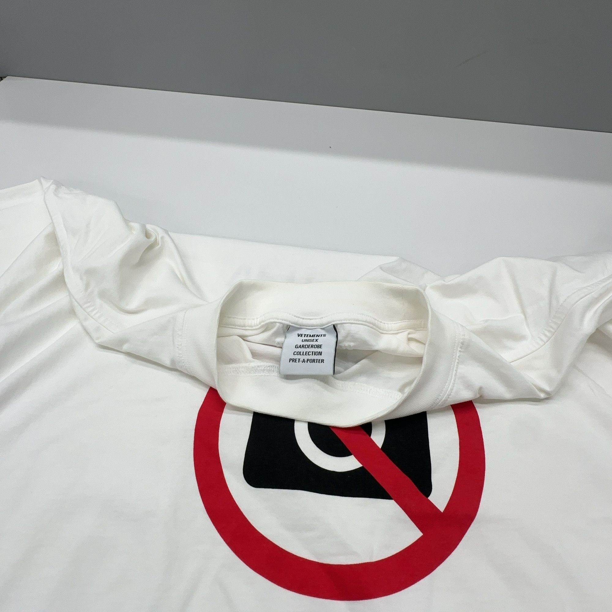 Vetements Vetements No Social Media T-Shirt Size S Size US S / EU 44-46 / 1 - 7 Thumbnail