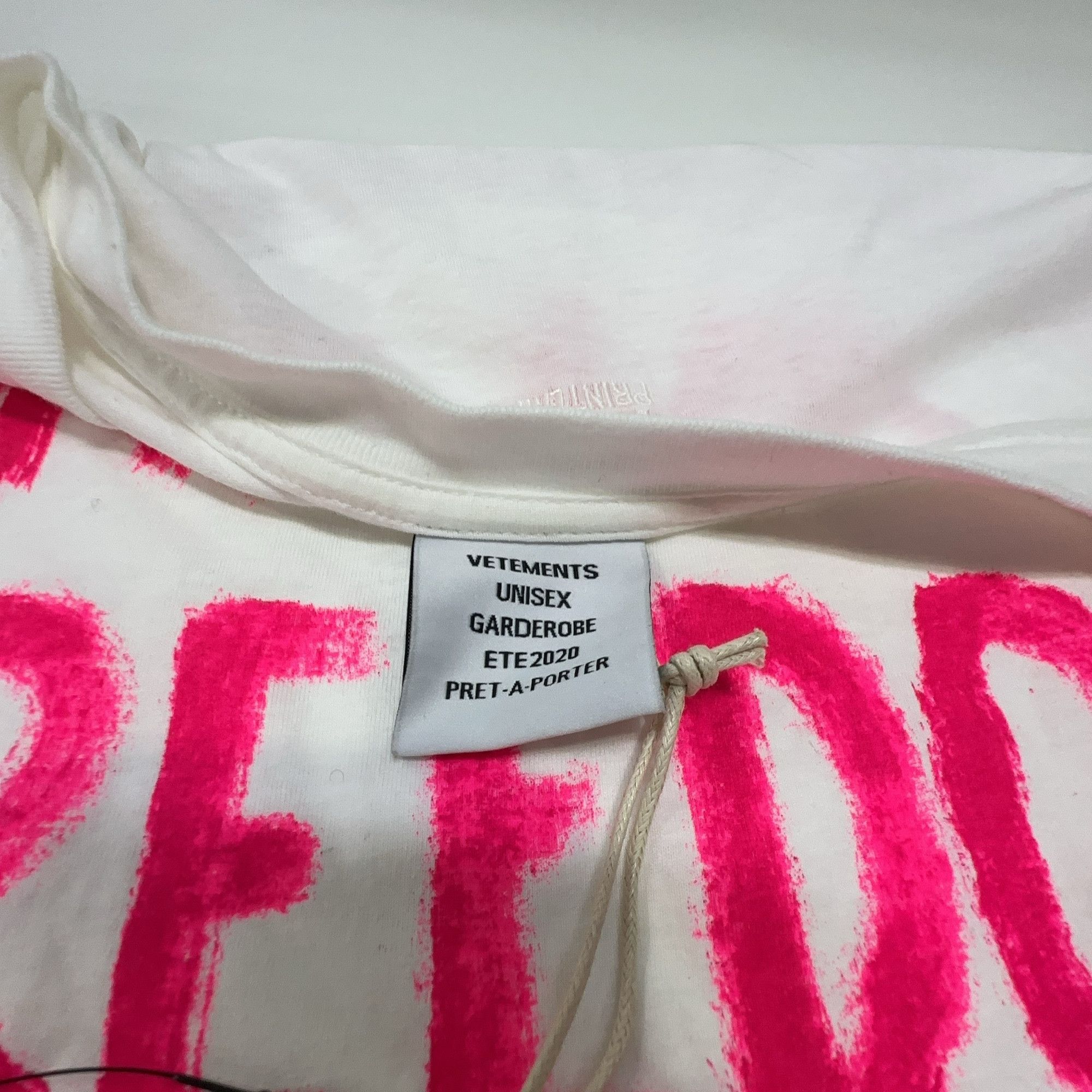 Vetements Vetements Unicorn Freedom T-Shirt White Size S Size US S / EU 44-46 / 1 - 6 Thumbnail