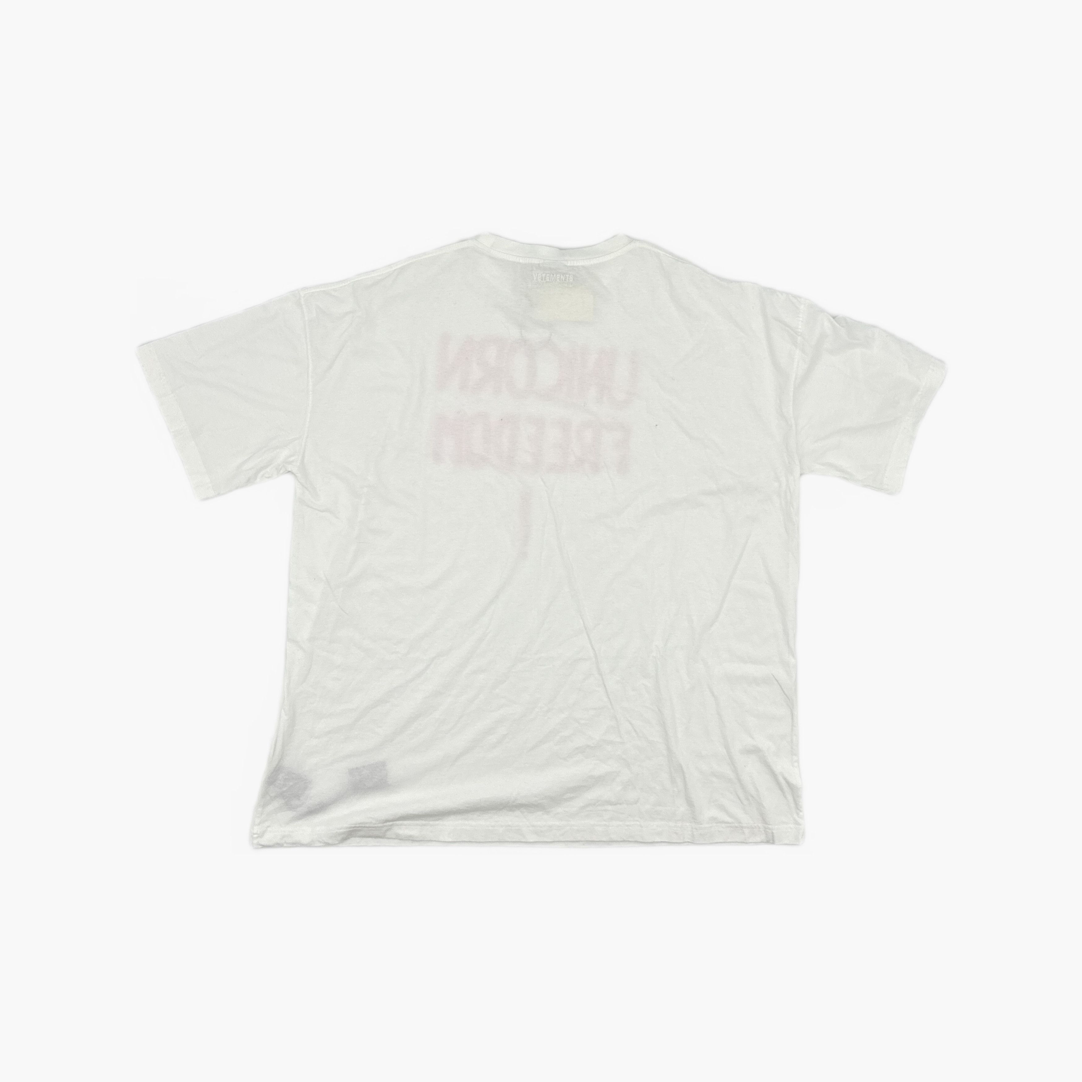 Vetements Vetements Unicorn Freedom T-Shirt White Size S Size US S / EU 44-46 / 1 - 2 Thumbnail