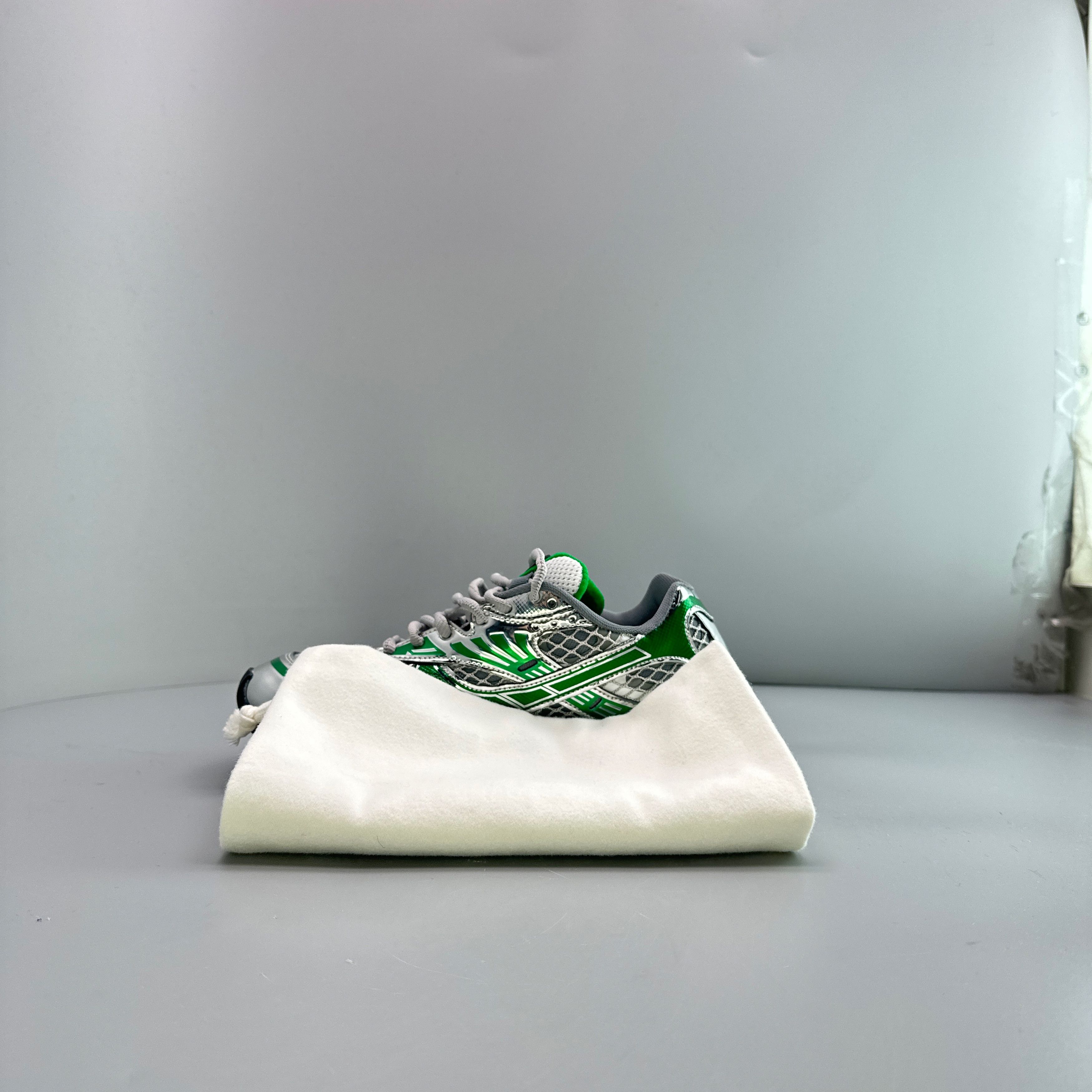 Bottega Veneta Bottega Veneta Orbit Low-Top Sneakers Green Size 36 Size US 6 / IT 36 - 10 Thumbnail