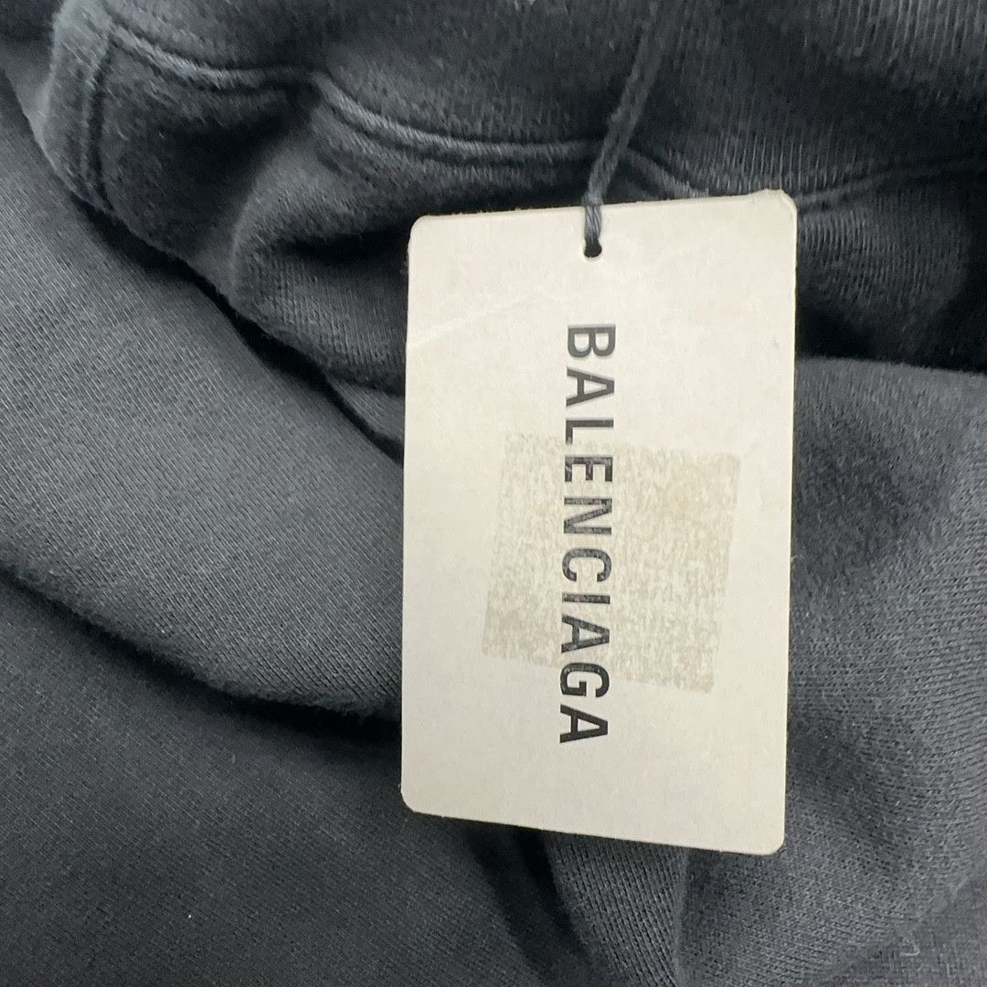 Balenciaga Balenciaga Hulk Graphic Hoodie Size L Size US L / EU 52-54 / 3 - 5 Thumbnail
