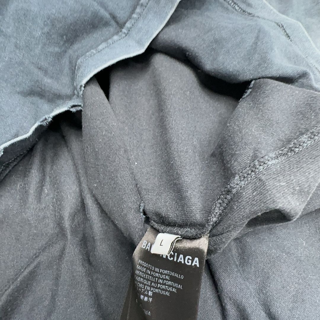 Balenciaga Balenciaga BB Logo Distressed T-Shirt Size L Size US L / EU 52-54 / 3 - 3 Thumbnail