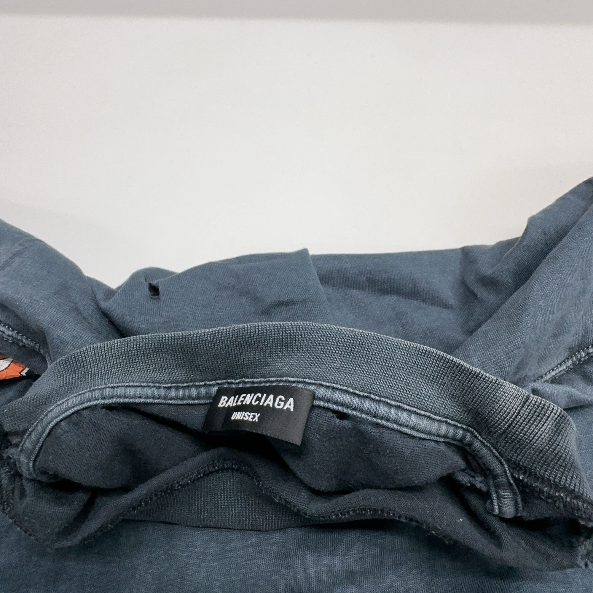 Balenciaga Balenciaga BB Logo Distressed T-Shirt Size L Size US L / EU 52-54 / 3 - 6 Thumbnail