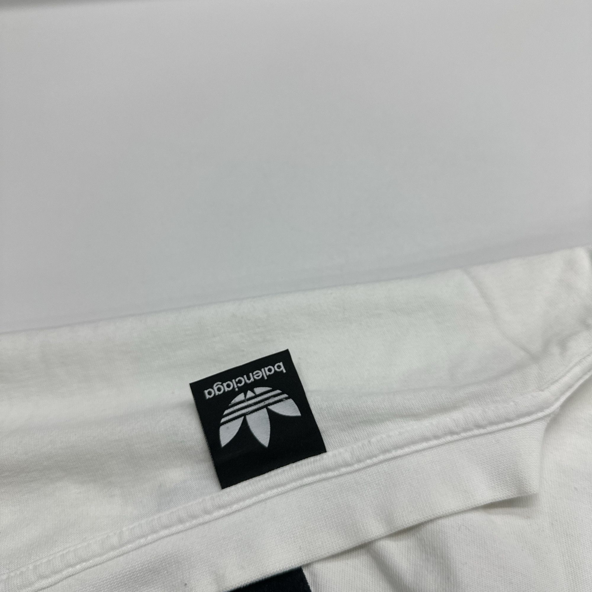 Adidas × Balenciaga Balenciaga x adidas Logo Embroidery T-Shirt Size L Size US L / EU 52-54 / 3 - 3 Thumbnail