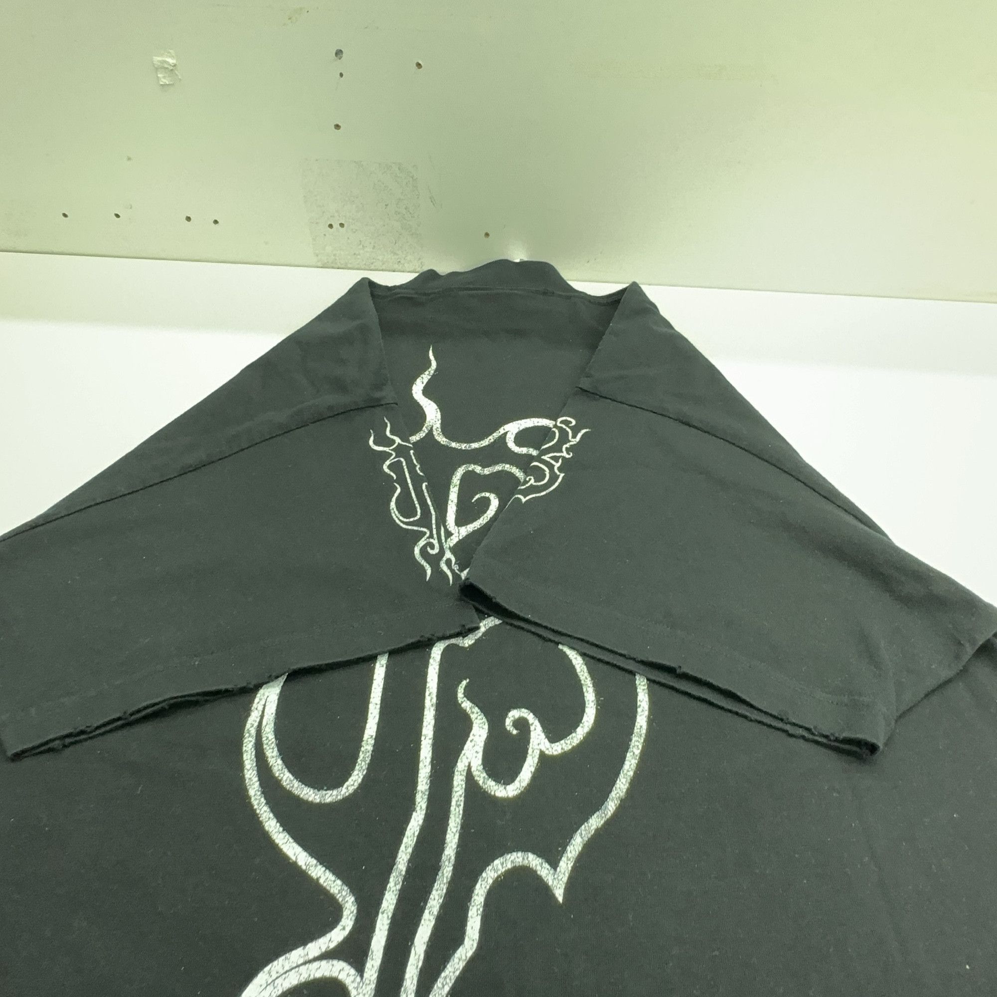 Balenciaga Balenciaga Tribal Graphic T-Shirt Size S Size US S / EU 44-46 / 1 - 13 Thumbnail
