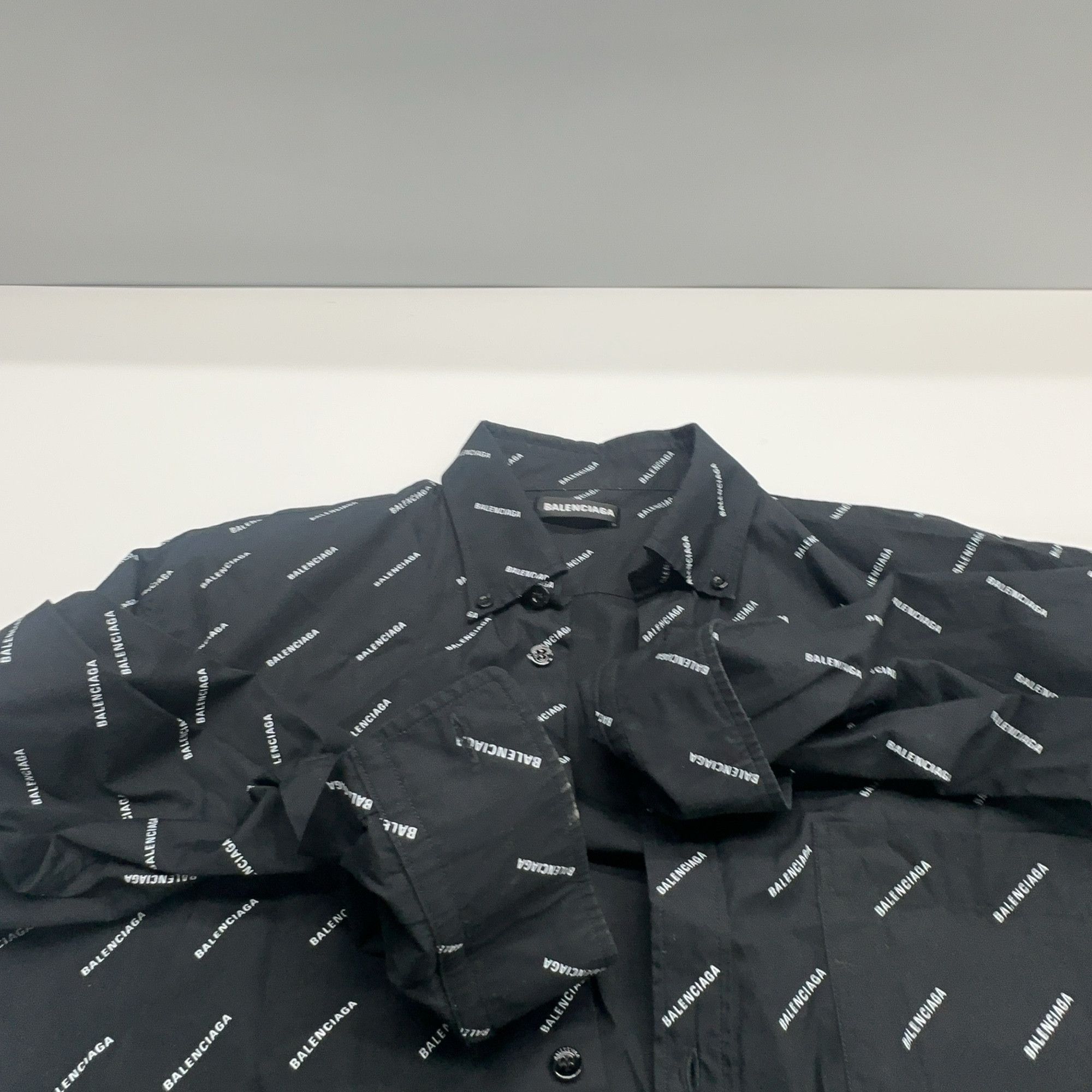 Balenciaga Balenciaga All-Over Logo Print Shirt Size S Size US S / EU 44-46 / 1 - 8 Thumbnail