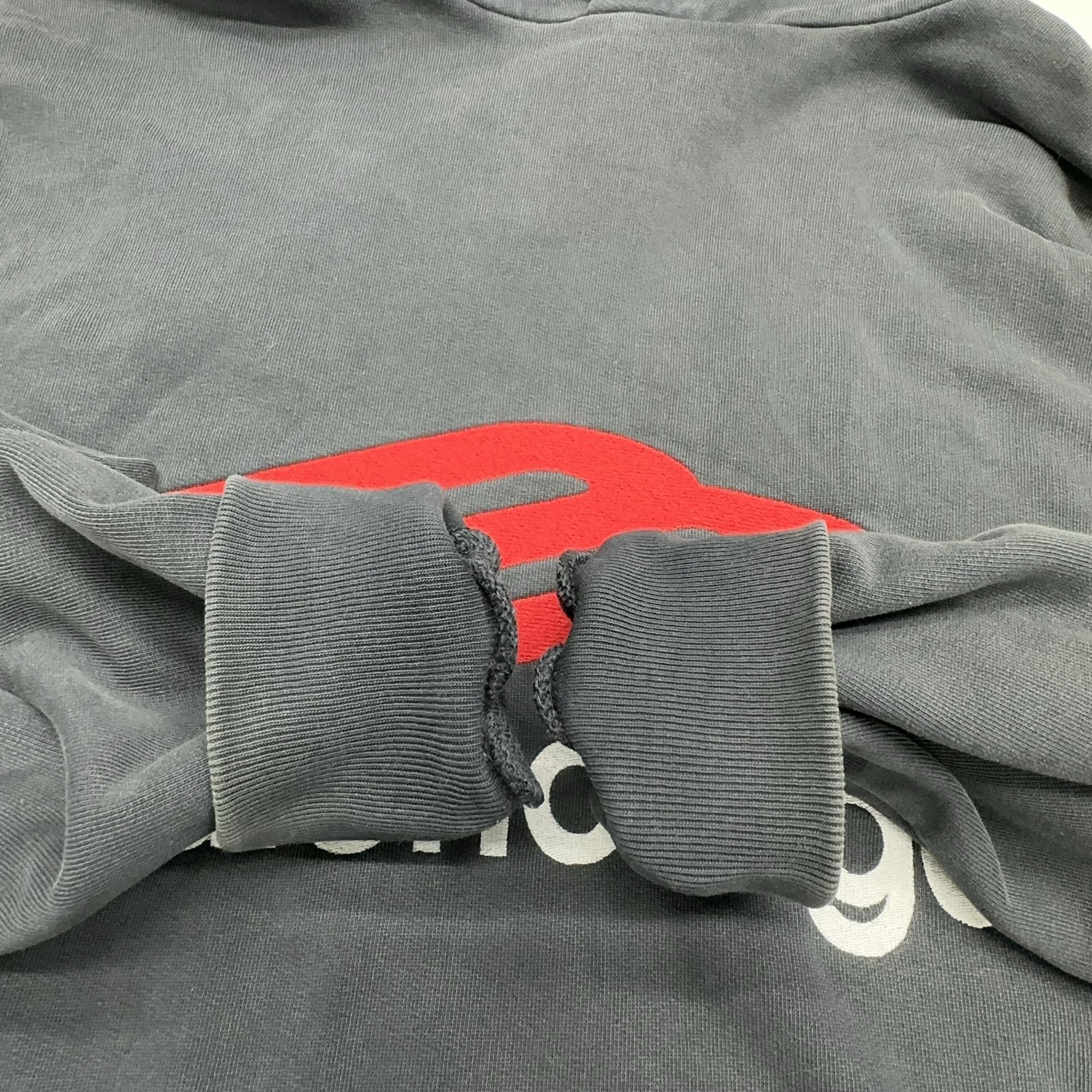 Balenciaga Balenciaga Logo Hoodie Size S Size US S / EU 44-46 / 1 - 9 Thumbnail