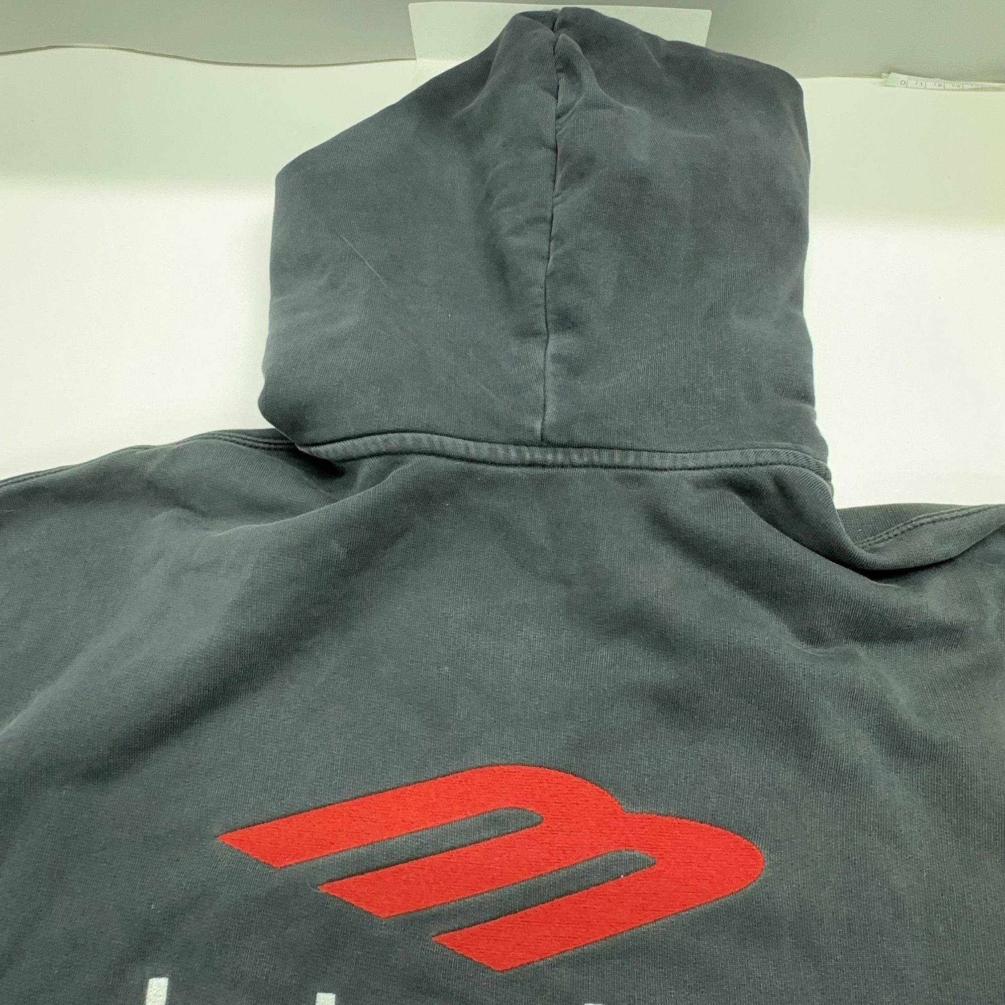 Balenciaga Balenciaga Logo Hoodie Size S Size US S / EU 44-46 / 1 - 12 Thumbnail