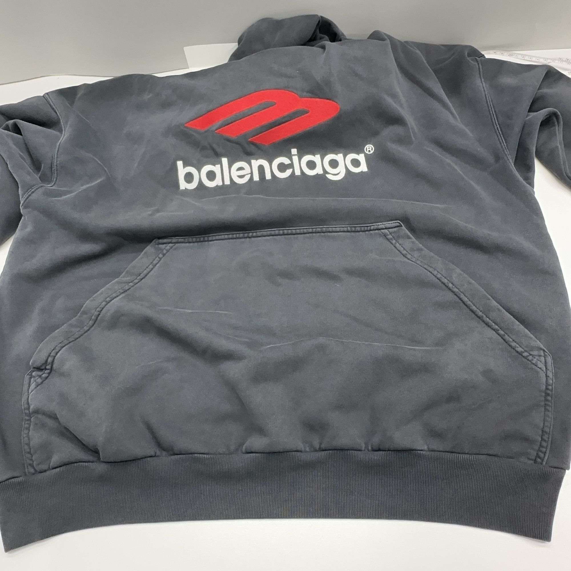 Balenciaga Balenciaga Logo Hoodie Size S Size US S / EU 44-46 / 1 - 10 Thumbnail