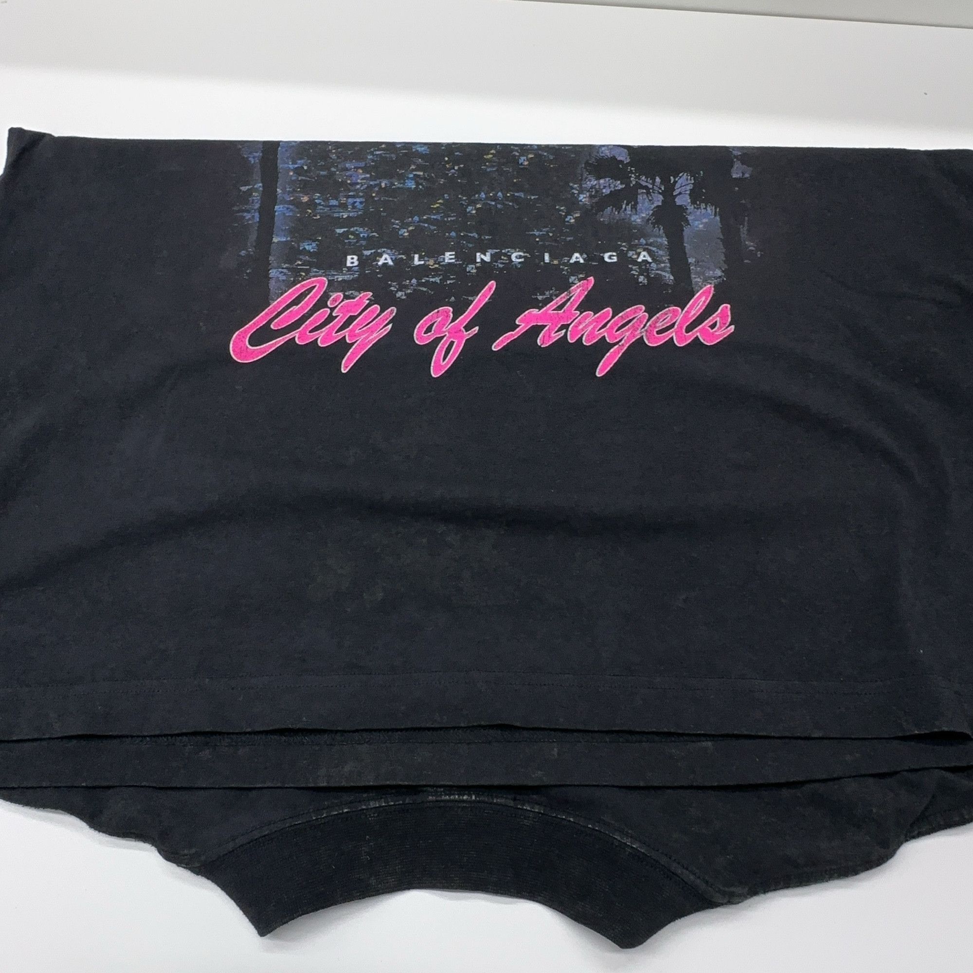 Balenciaga Balenciaga City of Angels Graphic T-Shirt Size M Size US M / EU 48-50 / 2 - 8 Thumbnail