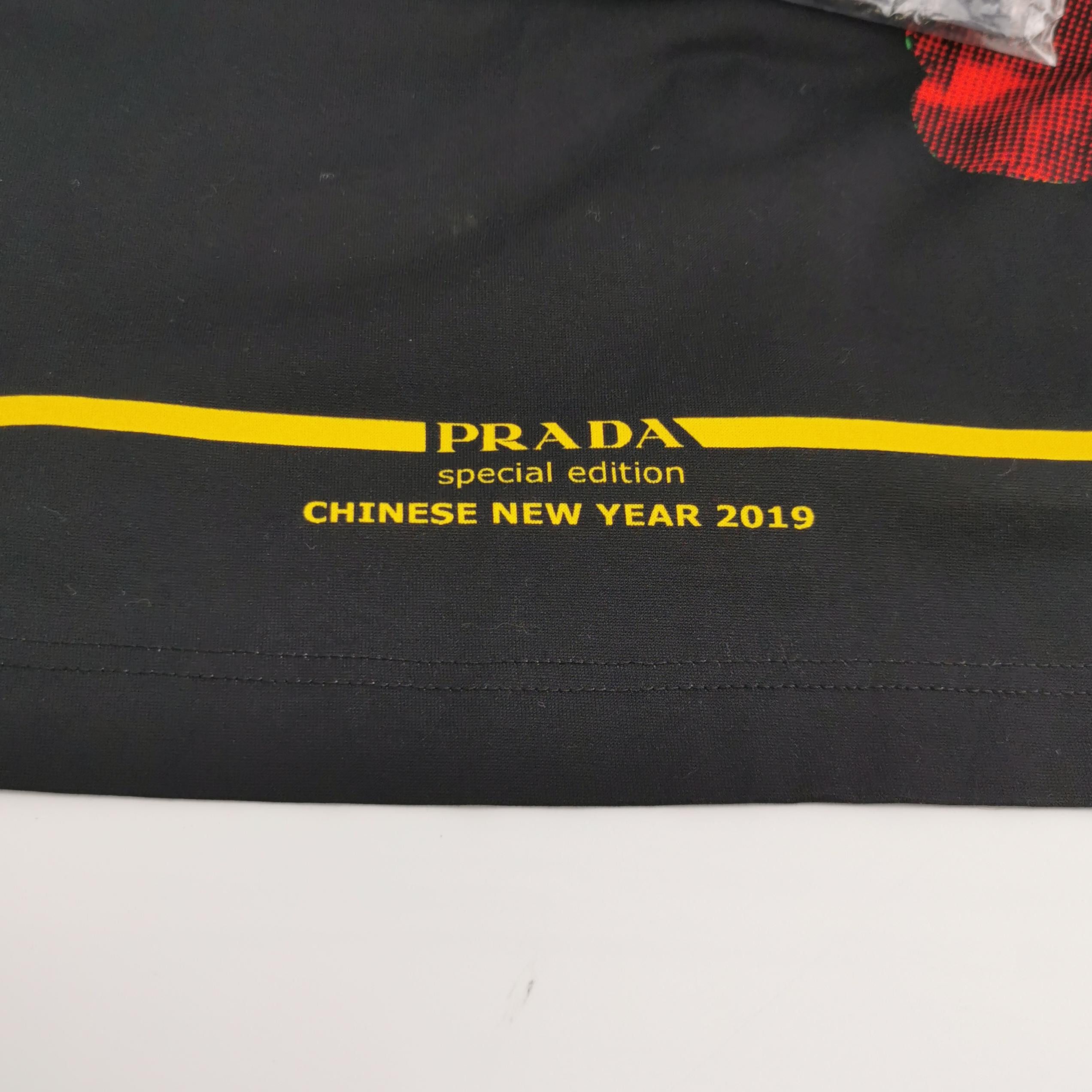 Prada Prada Men l Short Sleeve Shirts Size US L / EU 52-54 / 3 - 3 Thumbnail