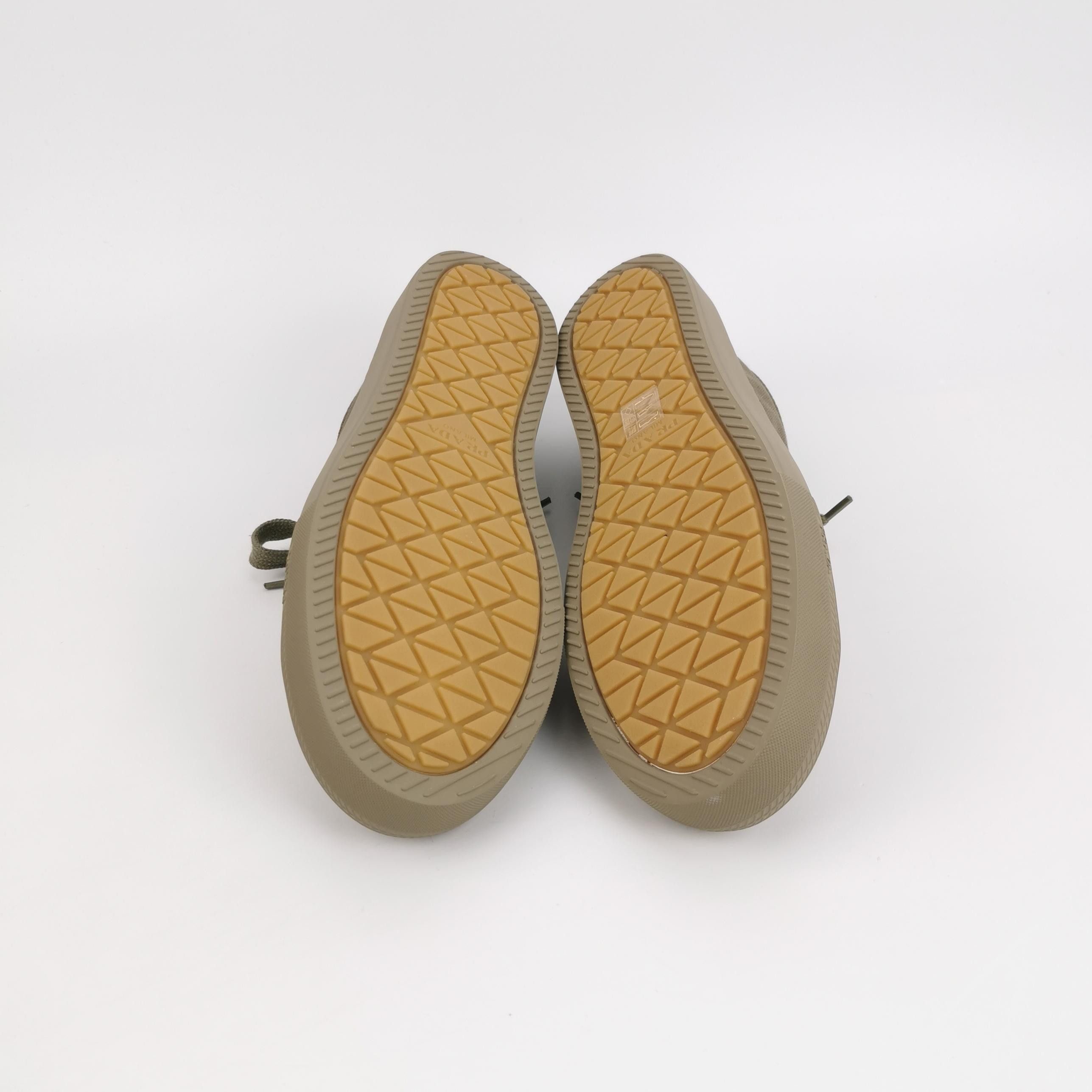 Prada Prada Men 9 Lowtop Sneakers Size US 9 / EU 42 - 5 Thumbnail