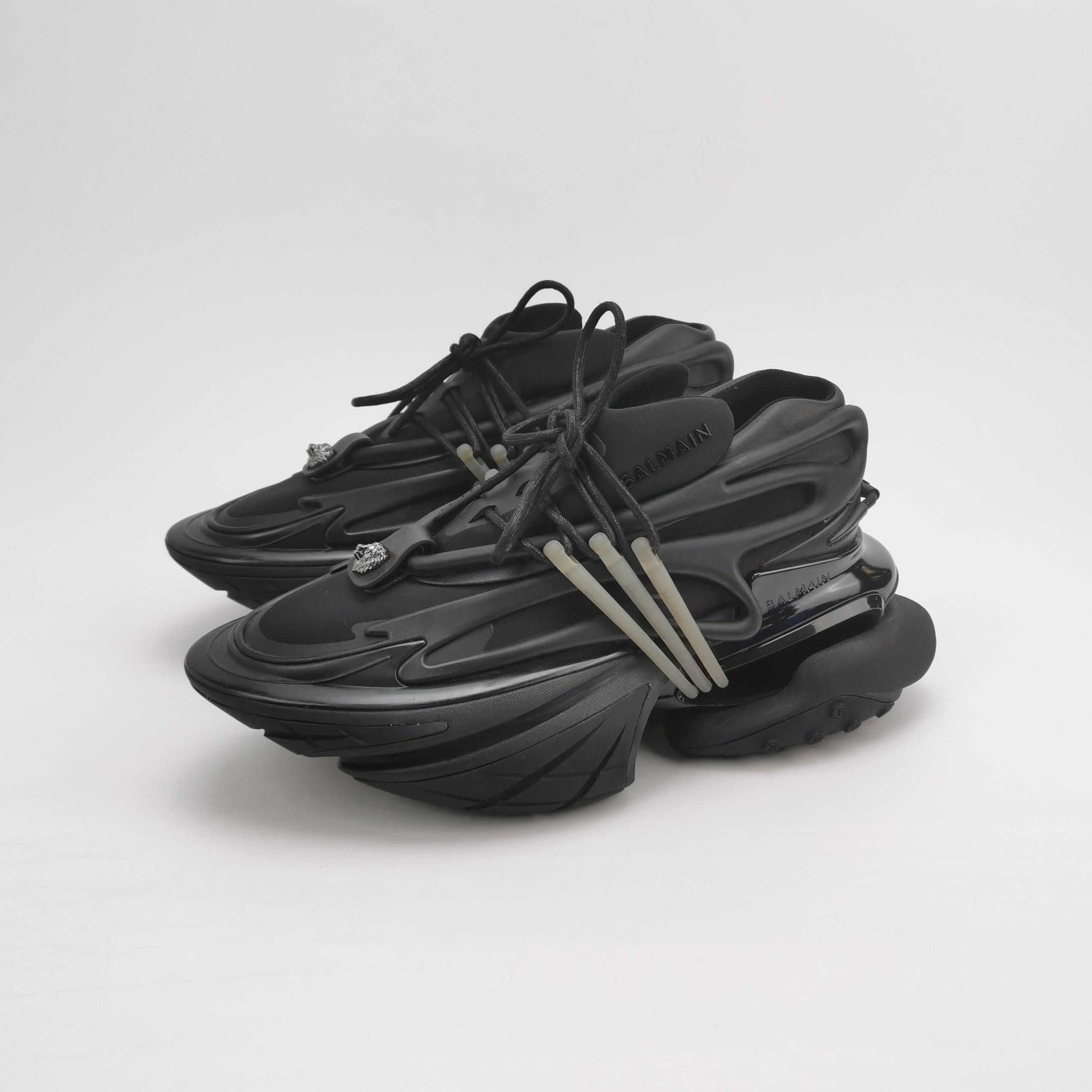 Balmain Balmain Men 7 Lowtop Sneakers Size US 7 / EU 40 - 2 Thumbnail