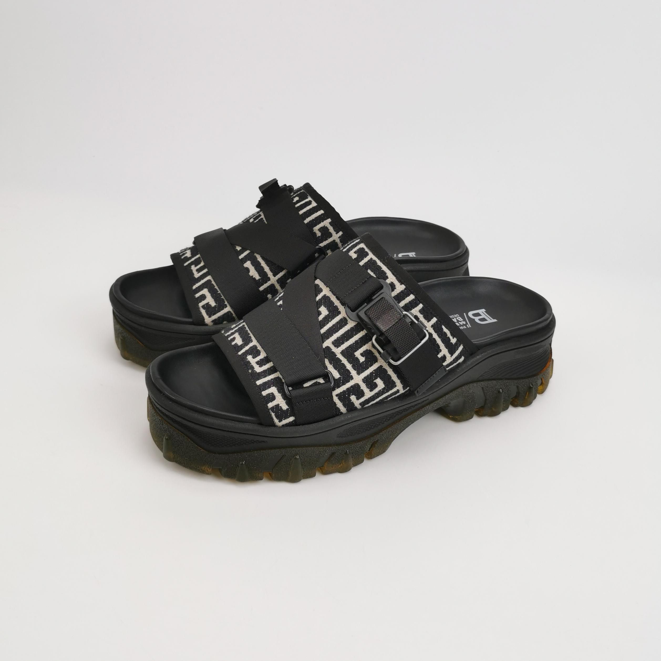 Balmain Balmain Men 11 Sandals Size US 11 / EU 44 - 2 Thumbnail