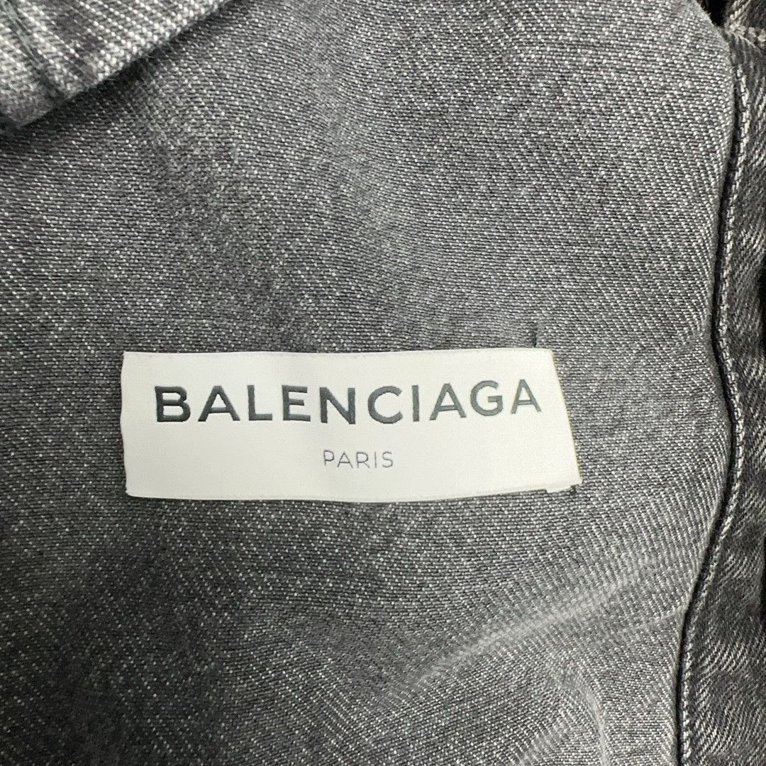 Balenciaga Balenciaga Washed Denim Jacket Size 40 Size US XXS / EU 40 - 4 Thumbnail