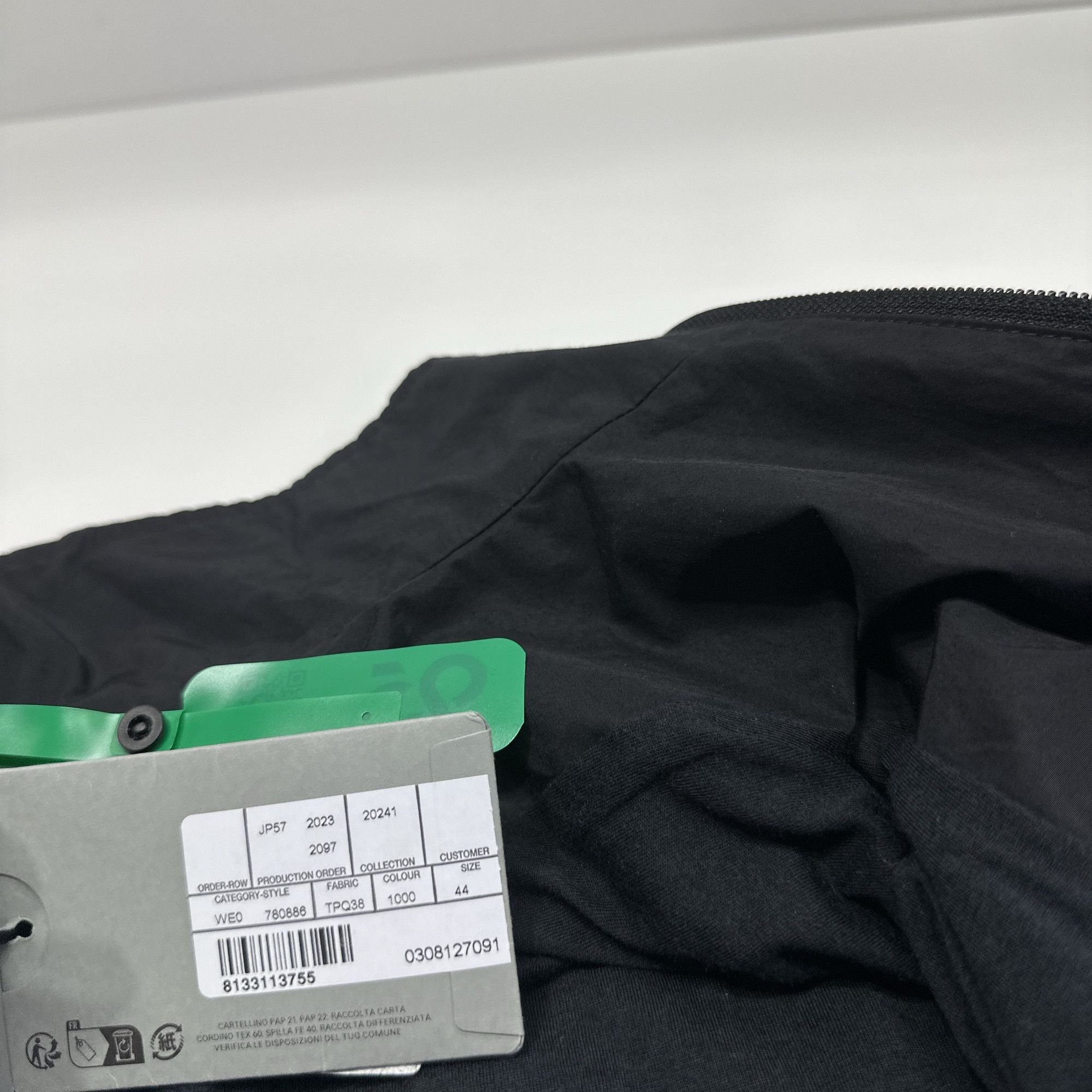 Balenciaga Balenciaga Dubai Logo Light Jacket Size S Size US S / EU 44-46 / 1 - 5 Thumbnail