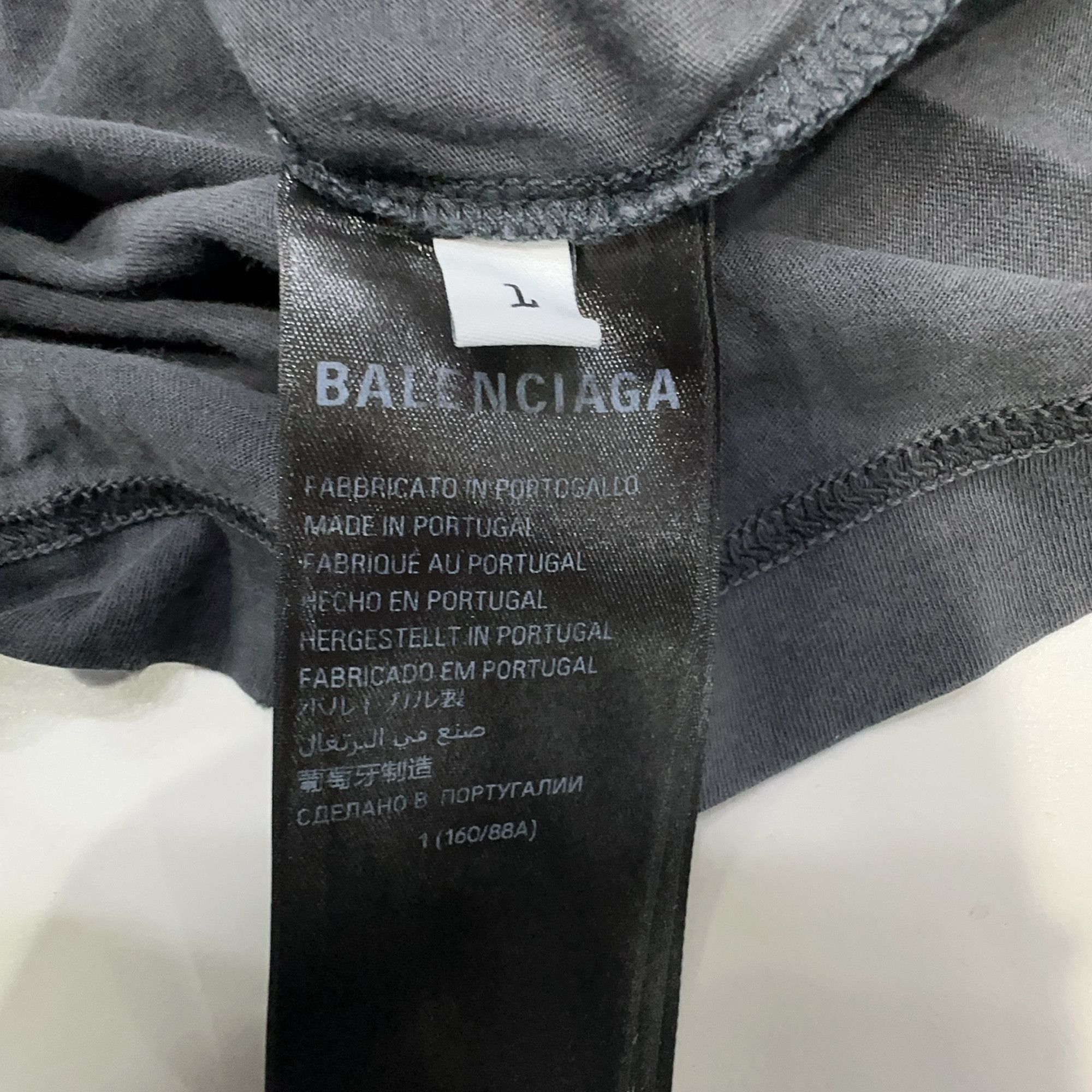 Balenciaga Balenciaga Logo Graphic Long Sleeve T-Shirt Size S Size US S / EU 44-46 / 1 - 4 Thumbnail
