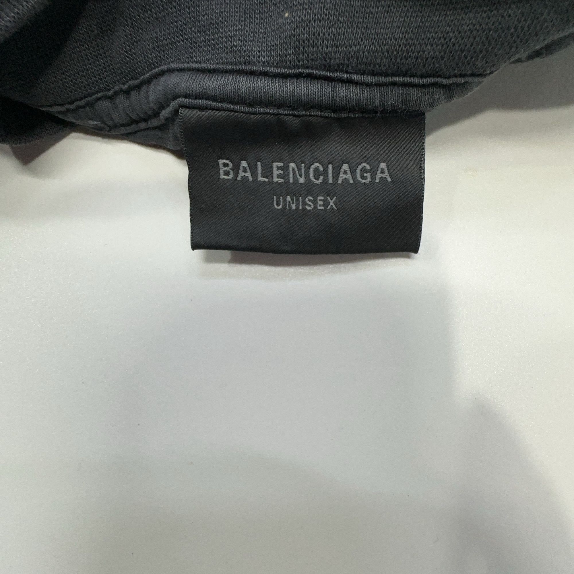 Balenciaga Balenciaga Logo Graphic Long Sleeve T-Shirt Size S Size US S / EU 44-46 / 1 - 3 Thumbnail