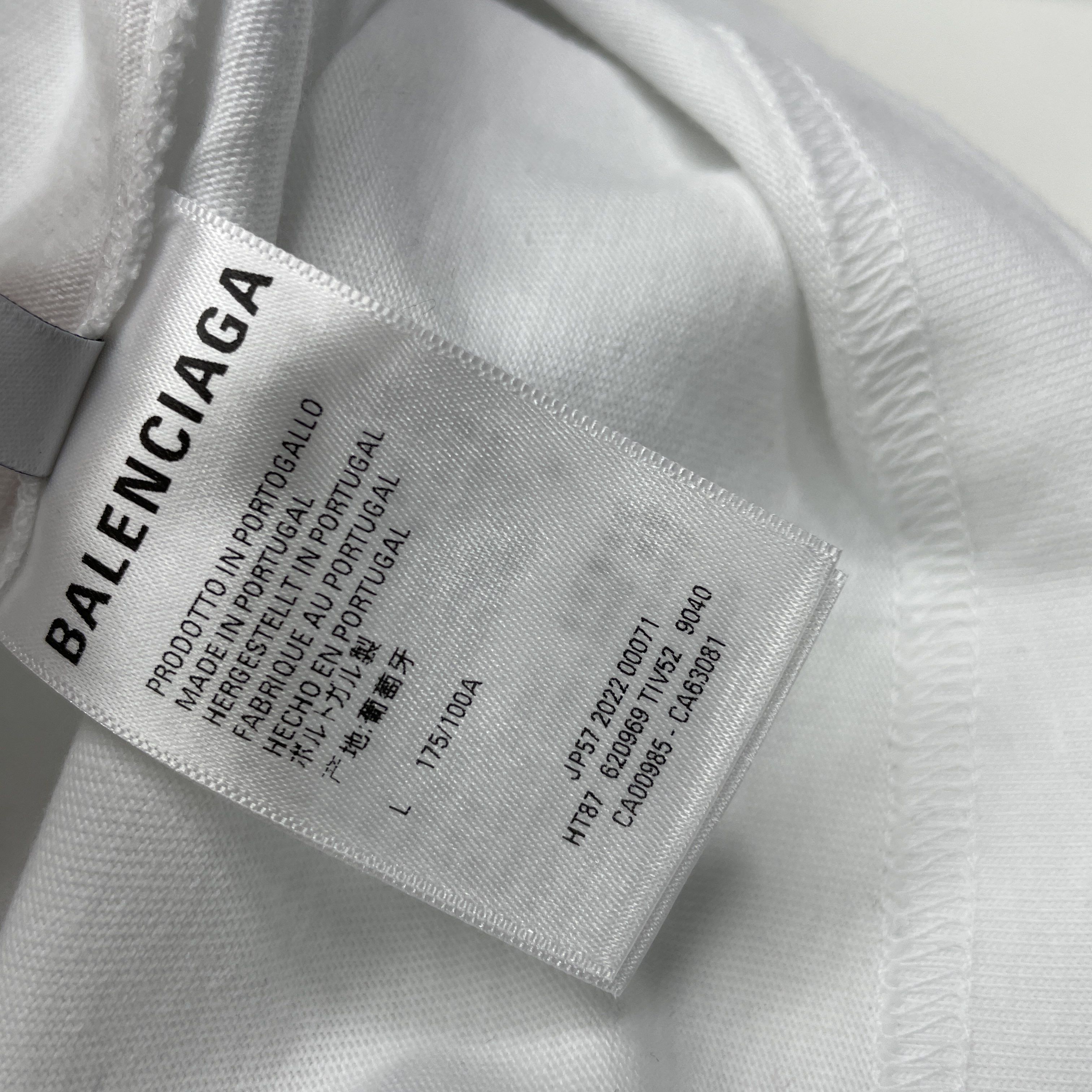 Balenciaga Balenciaga Political Campaign Logo T-Shirt Size L Size US L / EU 52-54 / 3 - 4 Thumbnail