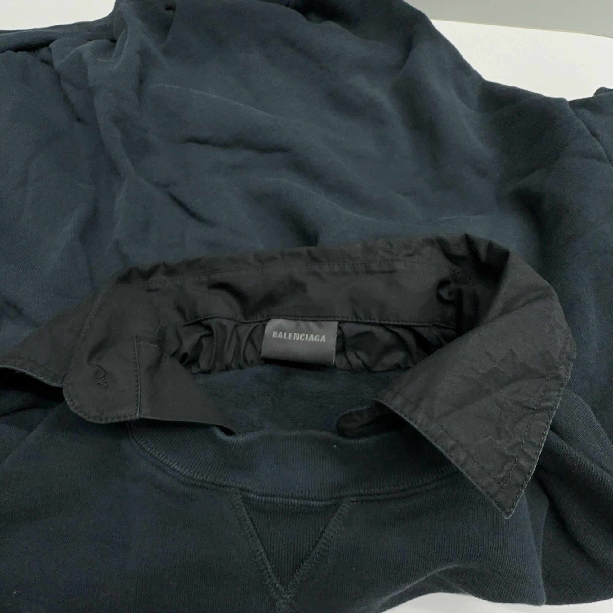 Balenciaga Balenciaga Collared Logo Sweatshirt Size M Size US M / EU 48-50 / 2 - 7 Thumbnail