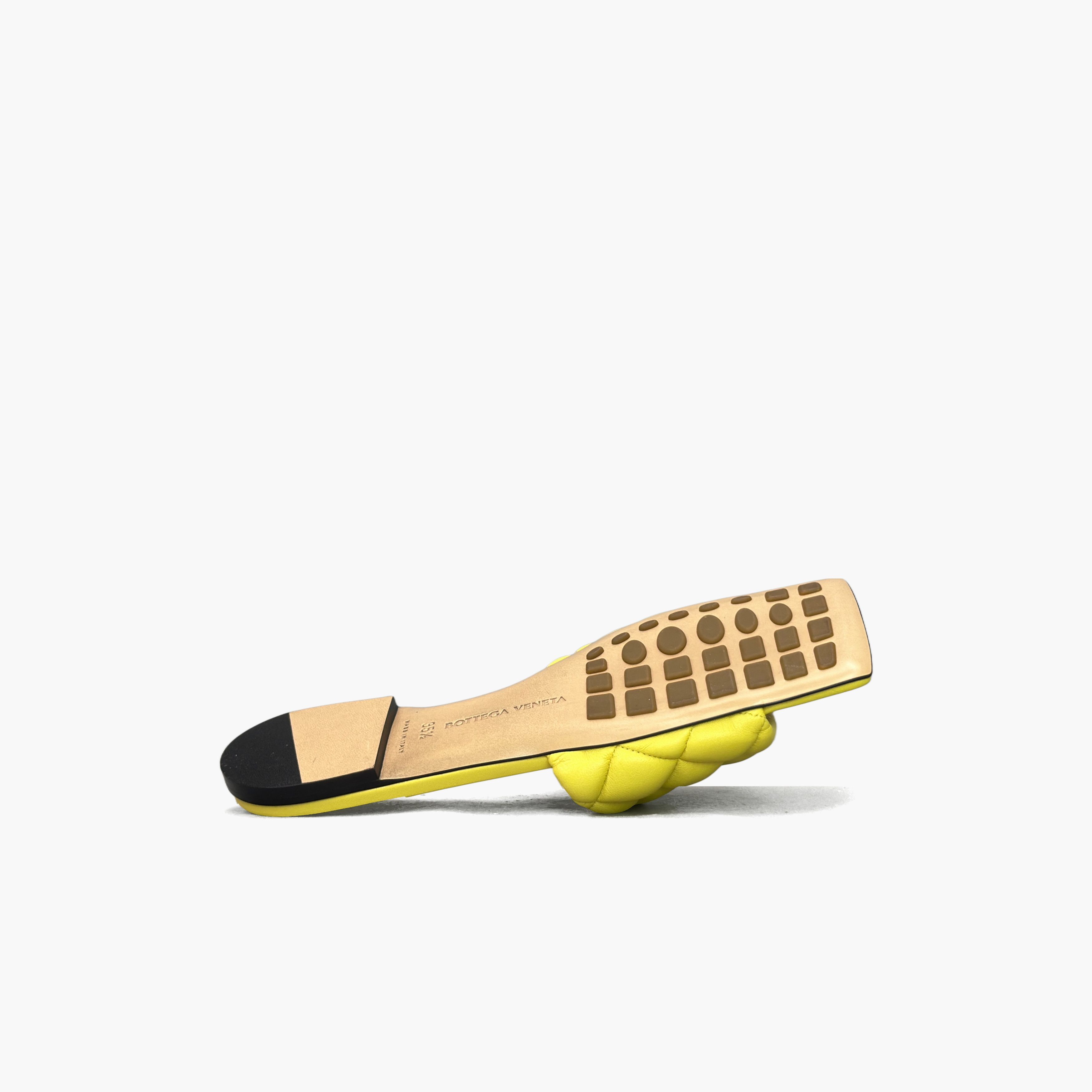Bottega Veneta Bottega Veneta Quilted Leather Sandals Size 35.5 Size US 5.5 / IT 35.5 - 7 Thumbnail