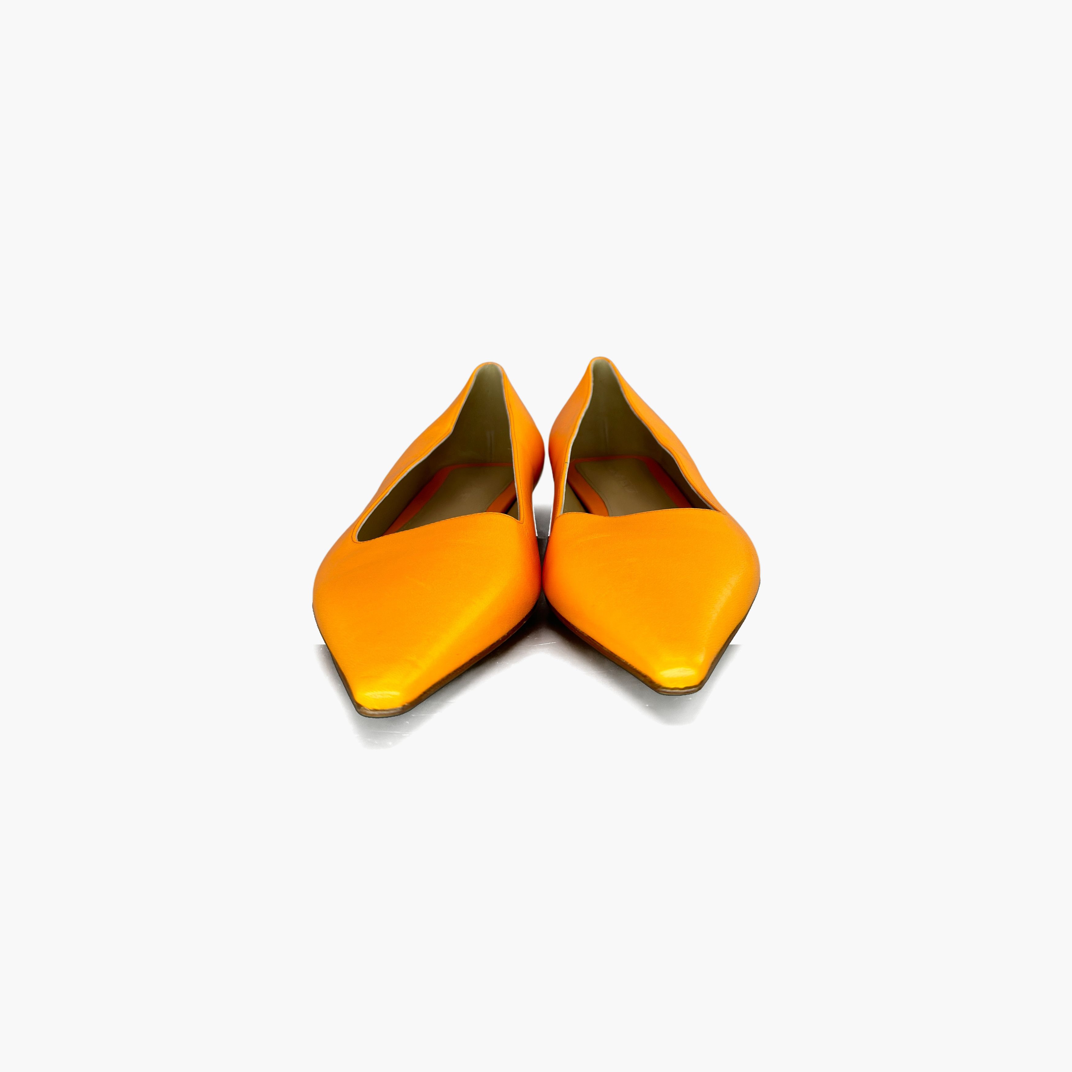 Bottega Veneta Bottega Veneta Orange Pointed Leather Flats Size 38 Size US 8 / IT 38 - 5 Thumbnail