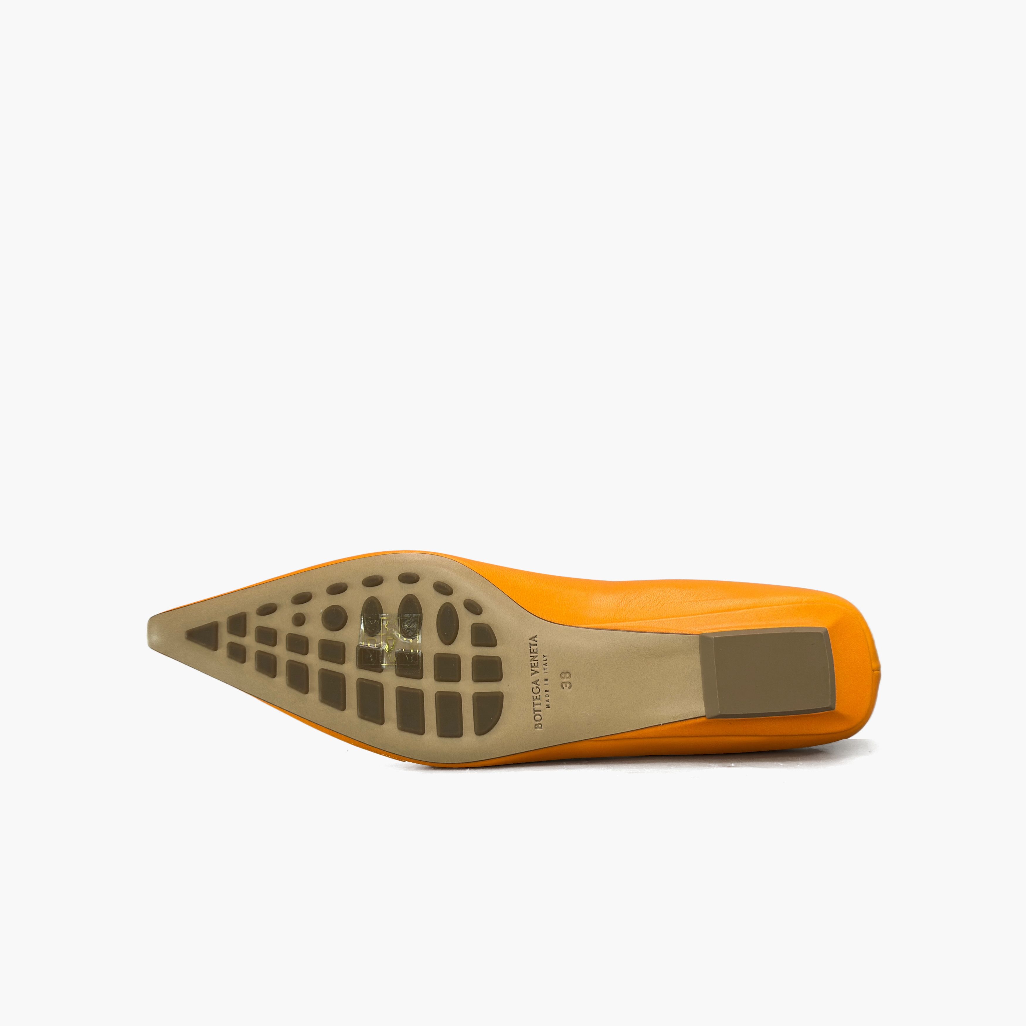 Bottega Veneta Bottega Veneta Orange Pointed Leather Flats Size 38 Size US 8 / IT 38 - 8 Thumbnail
