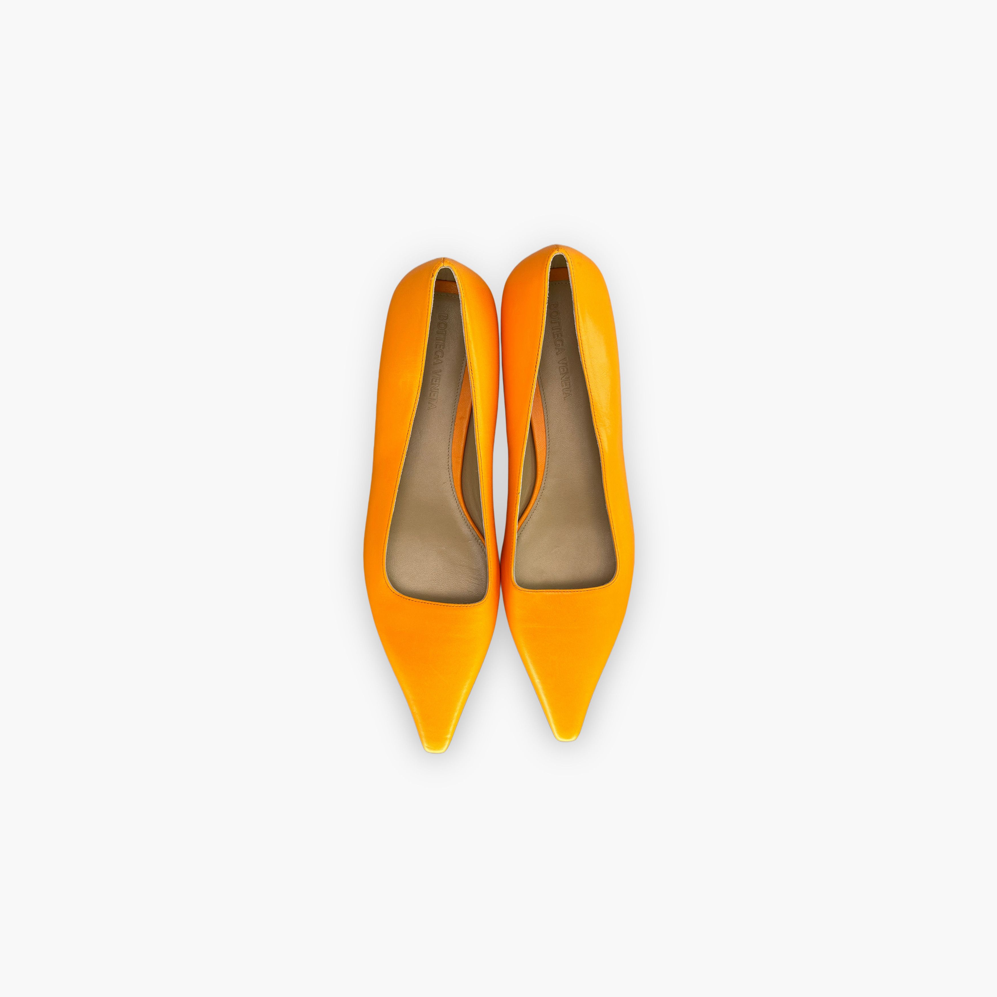 Bottega Veneta Bottega Veneta Orange Pointed Leather Flats Size 38 Size US 8 / IT 38 - 9 Thumbnail