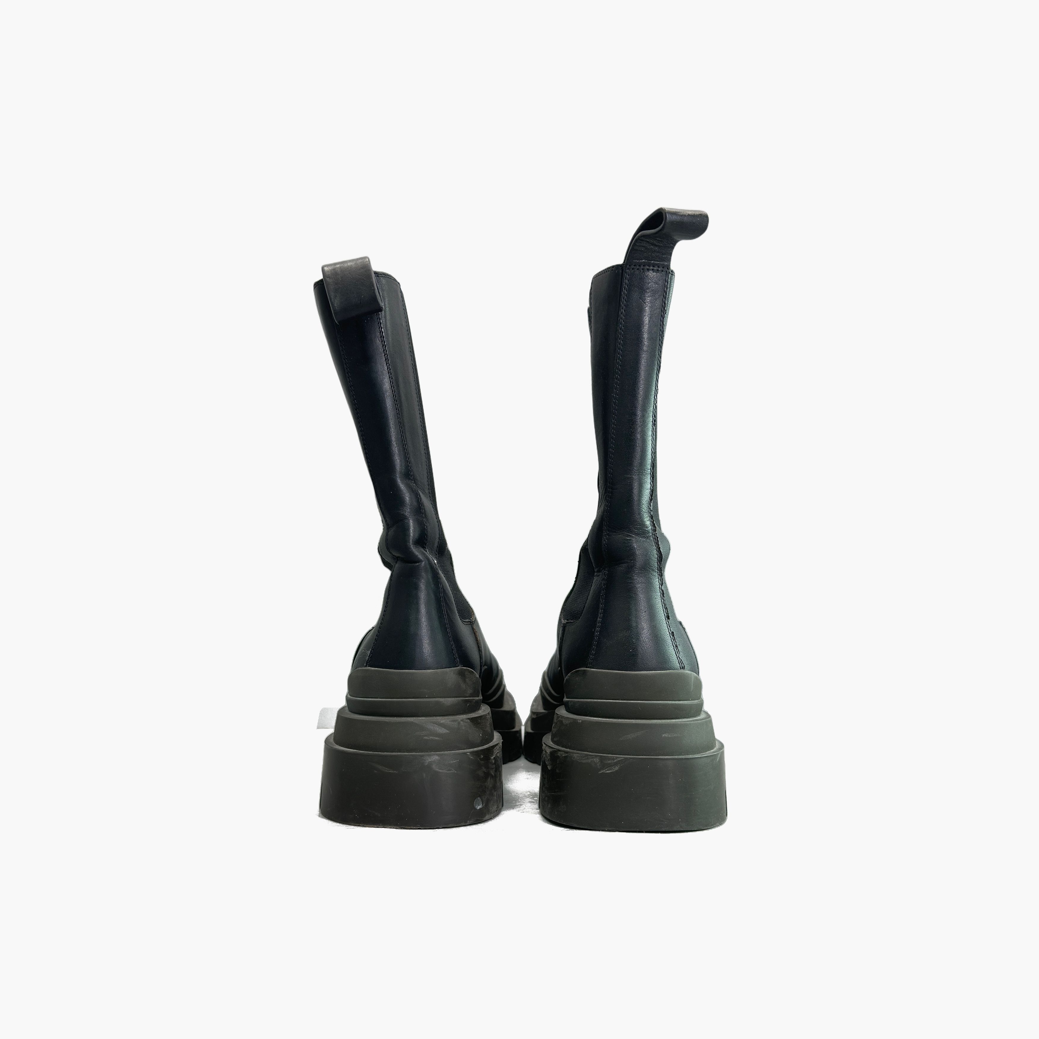 Bottega Veneta Bottega Veneta Tire Chelsea Boots Size 5.5 Size US 5.5 / EU 38 - 6 Thumbnail