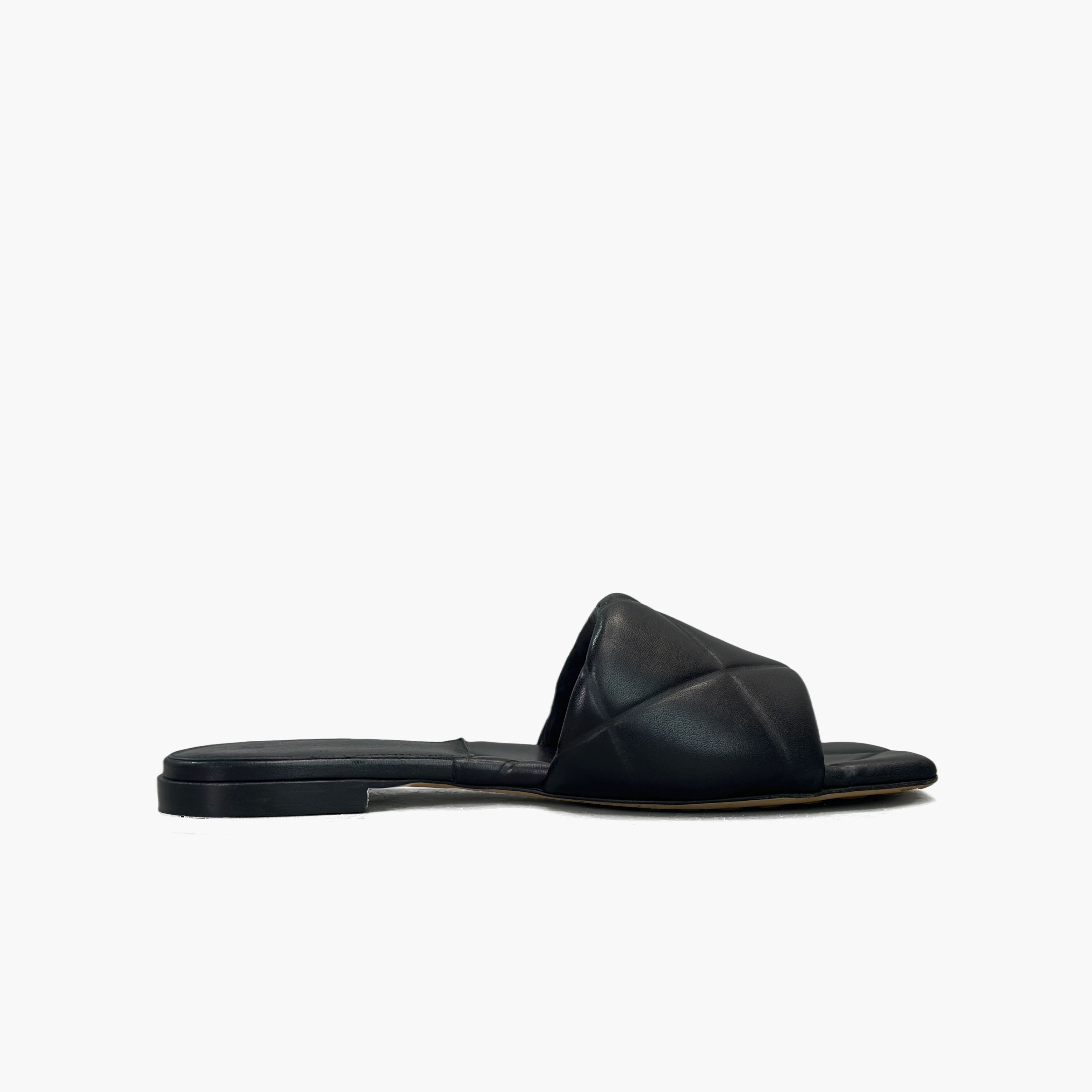 Bottega Veneta Bottega Veneta Lido Quilted Leather Sandals Size 37 Size US 7 / IT 37 - 2 Thumbnail