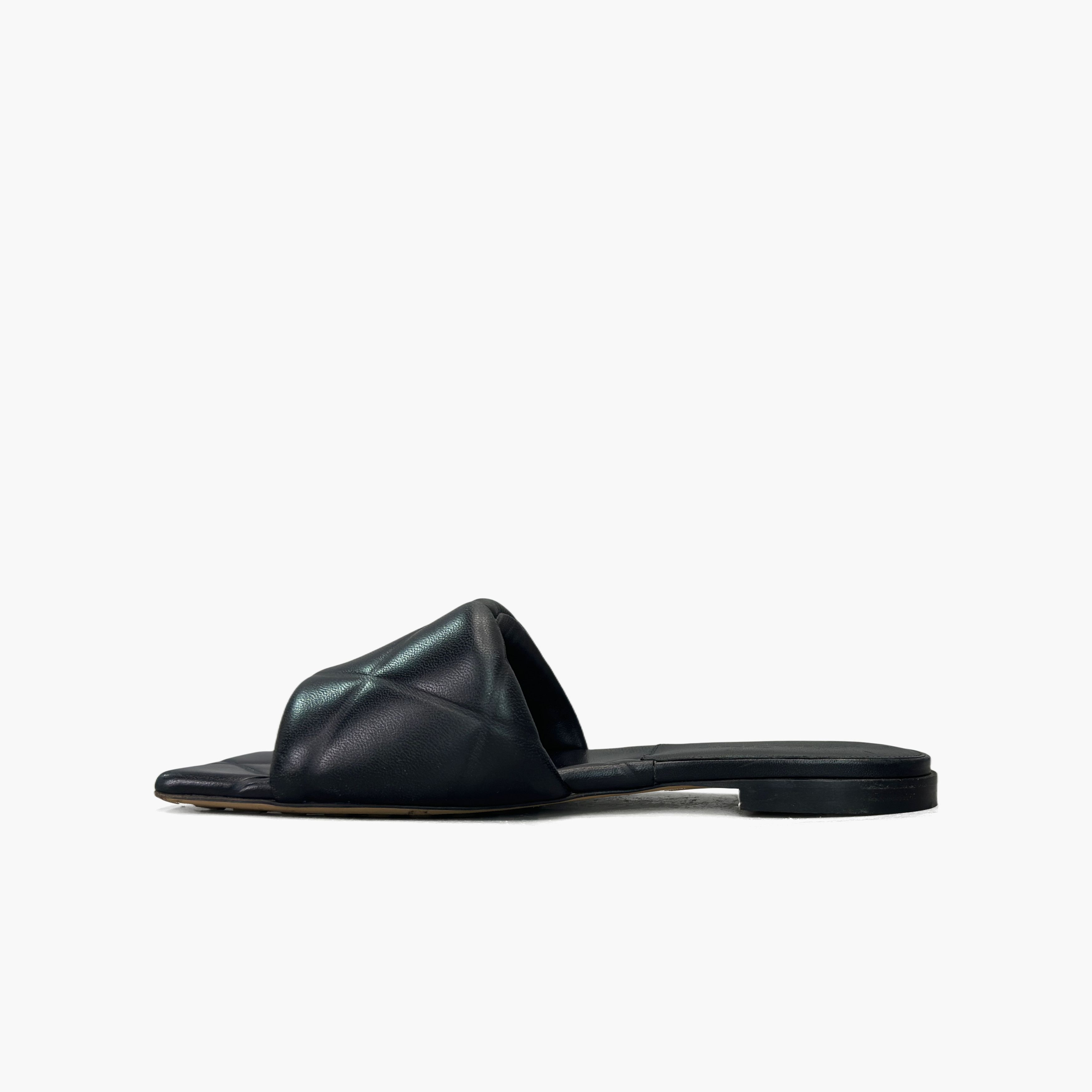 Bottega Veneta Bottega Veneta Lido Quilted Leather Sandals Size 37 Size US 7 / IT 37 - 3 Thumbnail