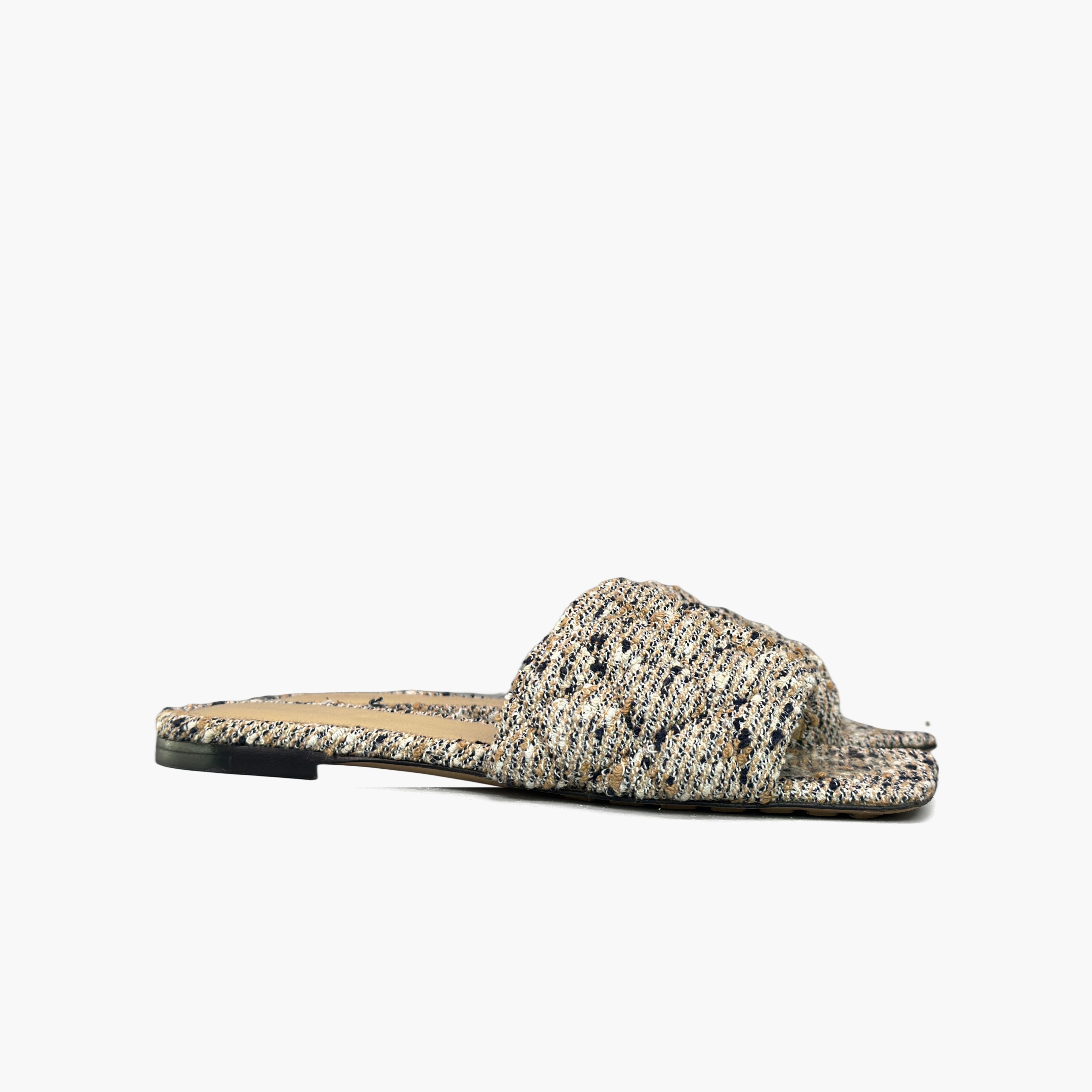 Bottega Veneta Bottega Veneta Padded Tweed Slides Size 36 Size US 6 / IT 36 - 4 Thumbnail
