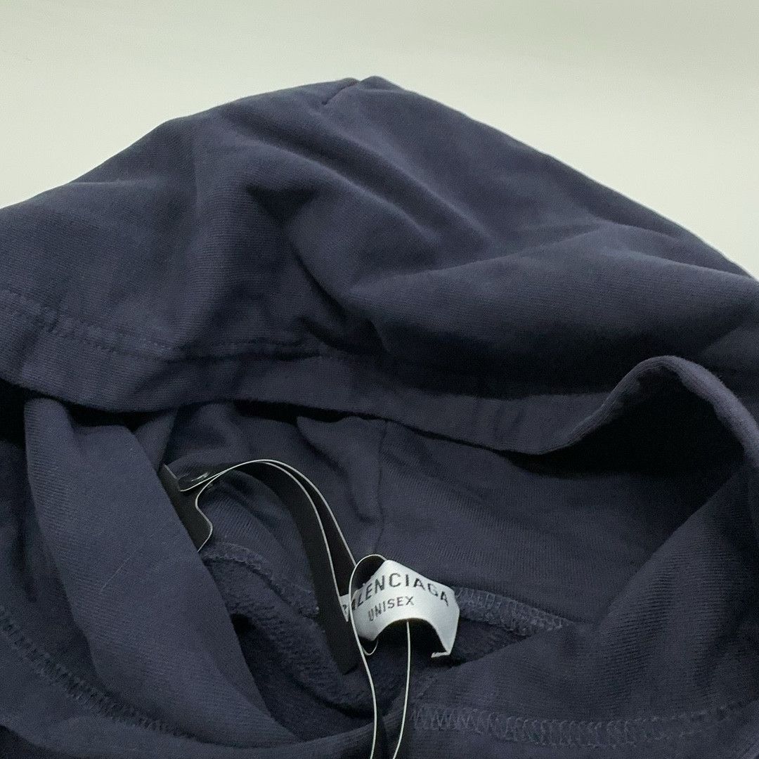 Balenciaga Balenciaga 1917 Crest Hoodie Size XL Size US XL / EU 56 / 4 - 4 Thumbnail