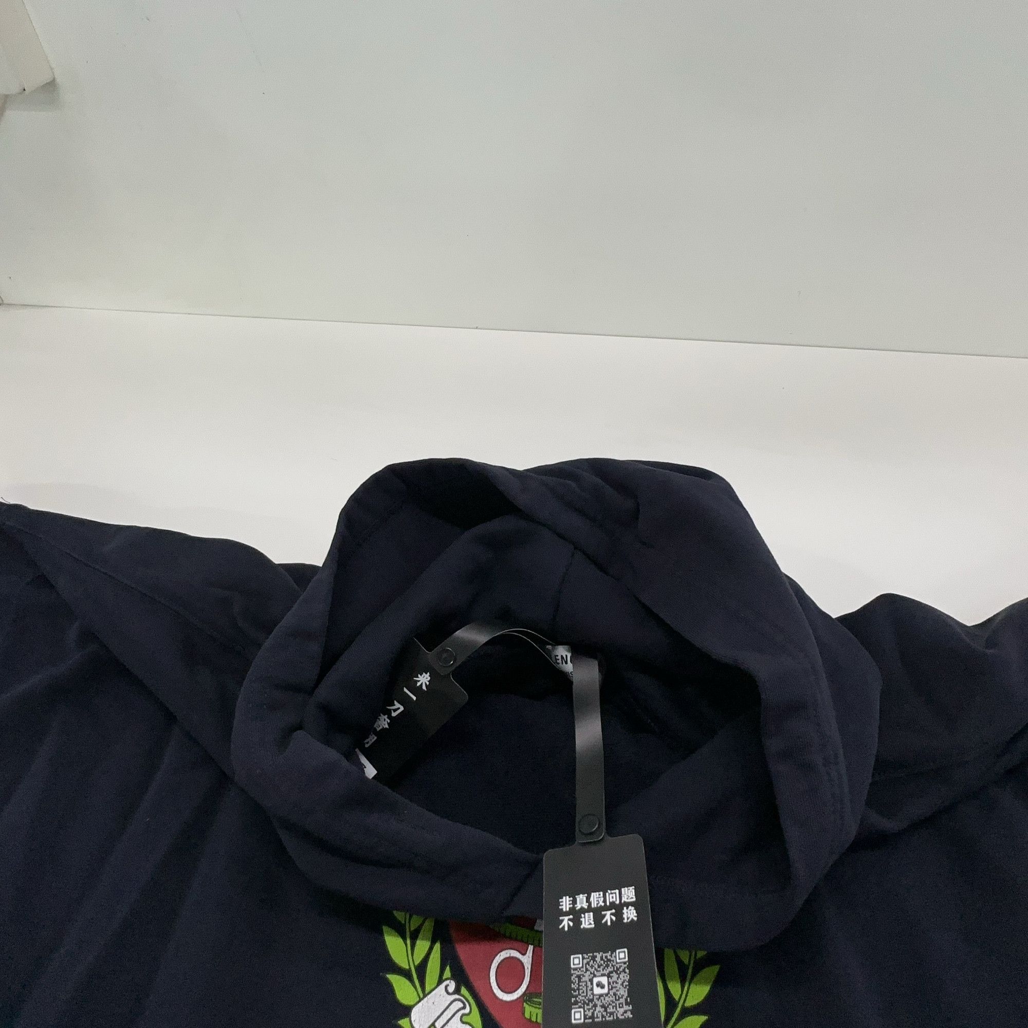 Balenciaga Balenciaga 1917 Crest Hoodie Size XL Size US XL / EU 56 / 4 - 5 Thumbnail