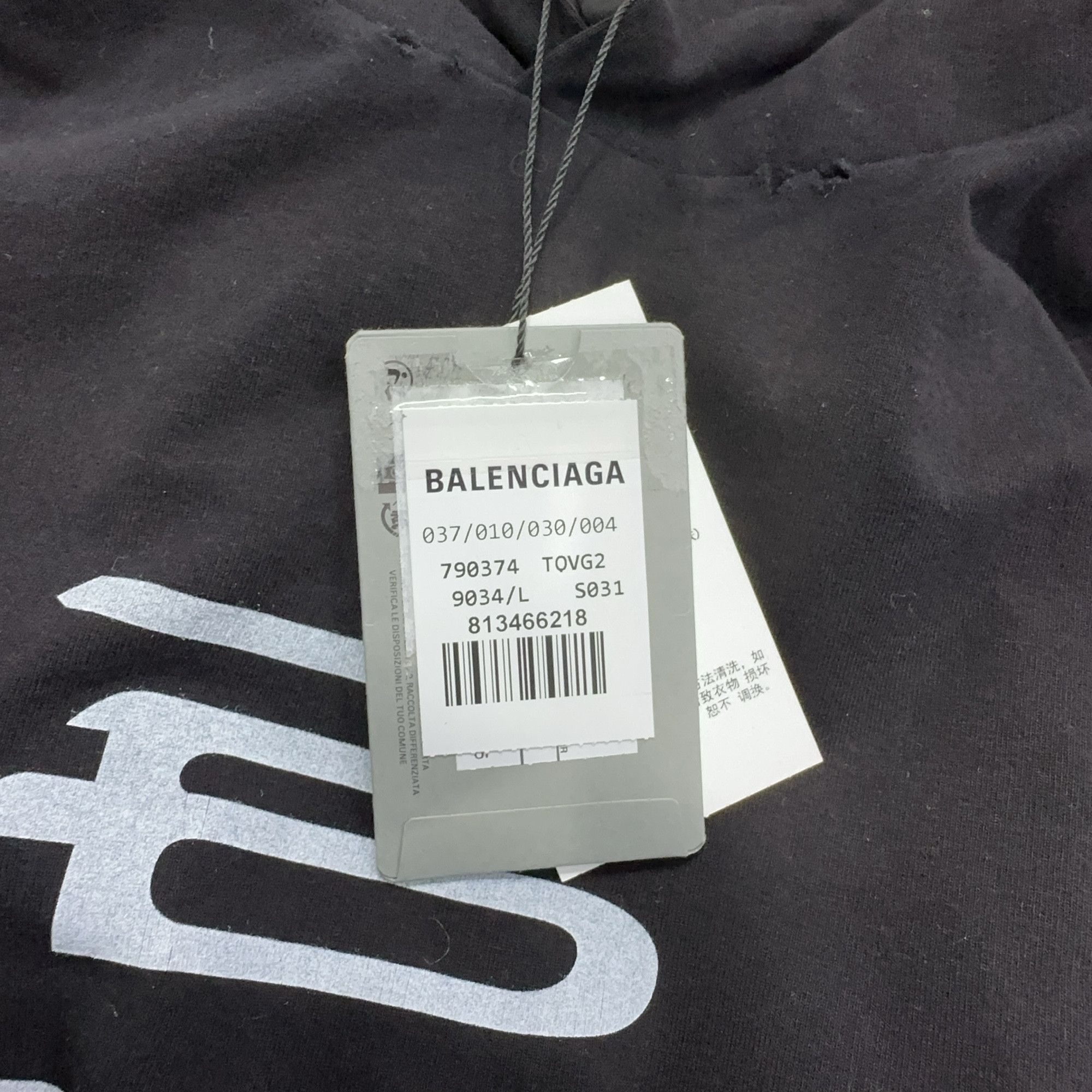 Balenciaga Balenciaga Logo Hoodie Size L Size US L / EU 52-54 / 3 - 5 Thumbnail