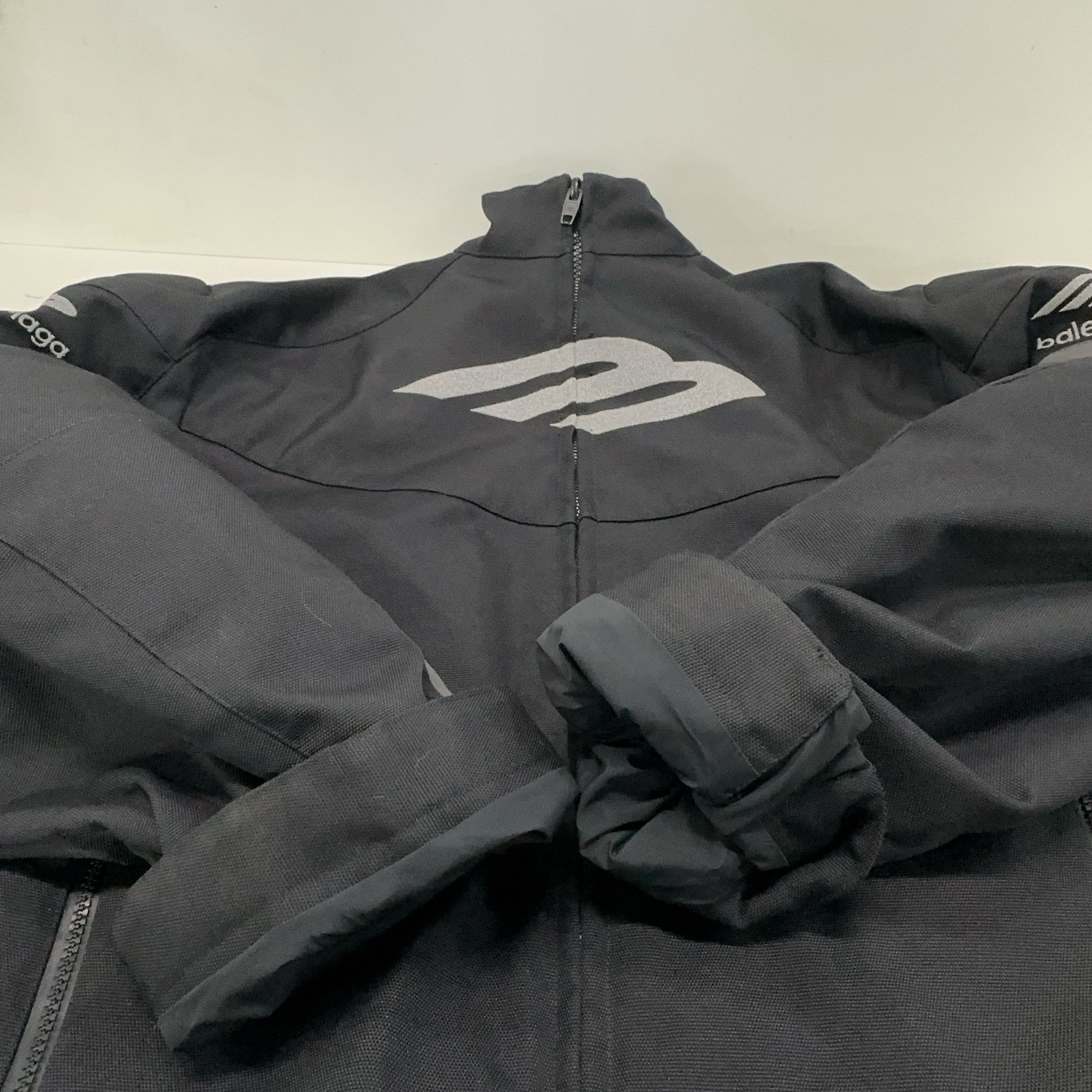 Balenciaga Balenciaga Skiwear Logo Tech Jacket Size 44 Size US S / EU 44-46 / 1 - 10 Thumbnail