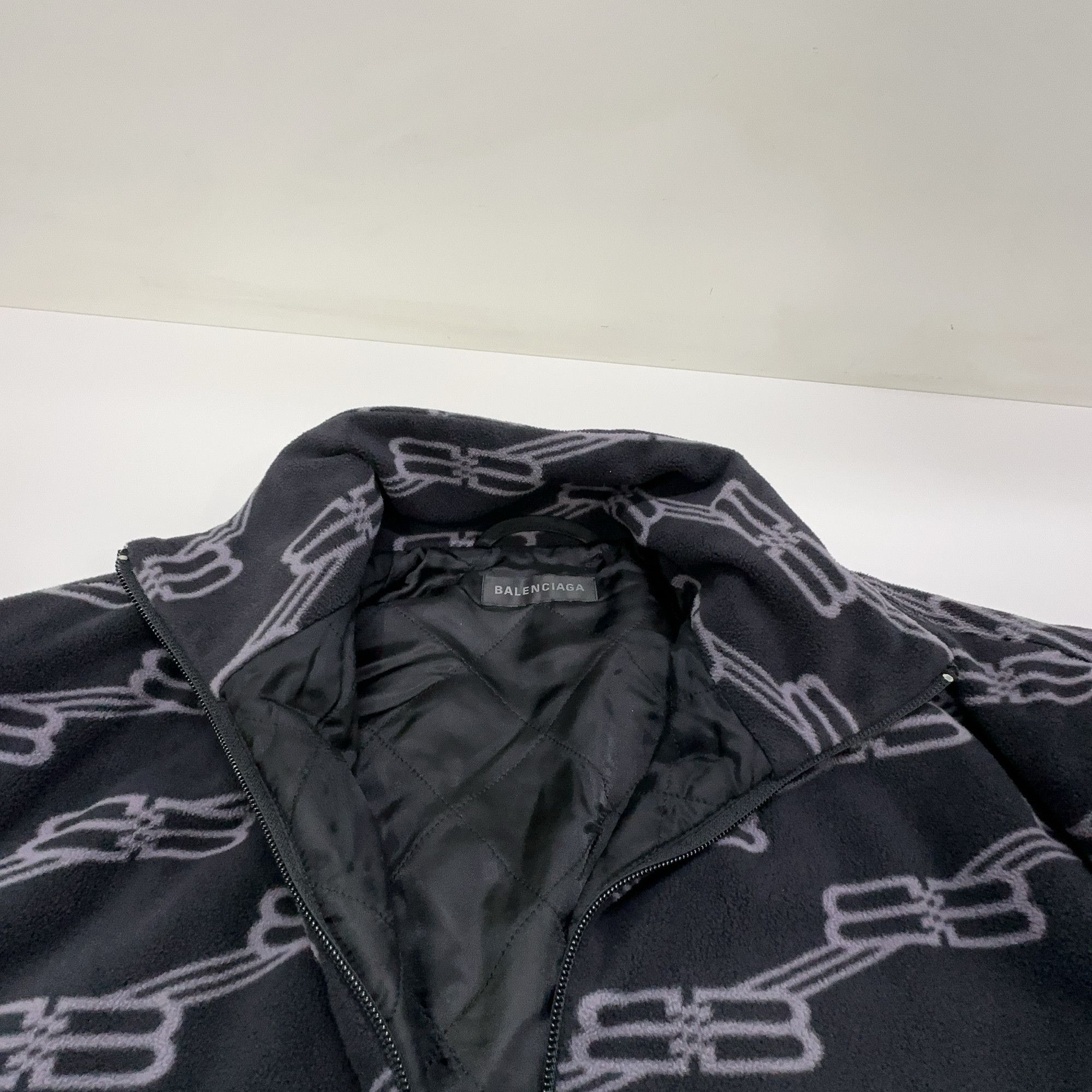 Balenciaga Balenciaga Logo Fleece Zip Jacket Size 46 Size US S / EU 44-46 / 1 - 5 Thumbnail