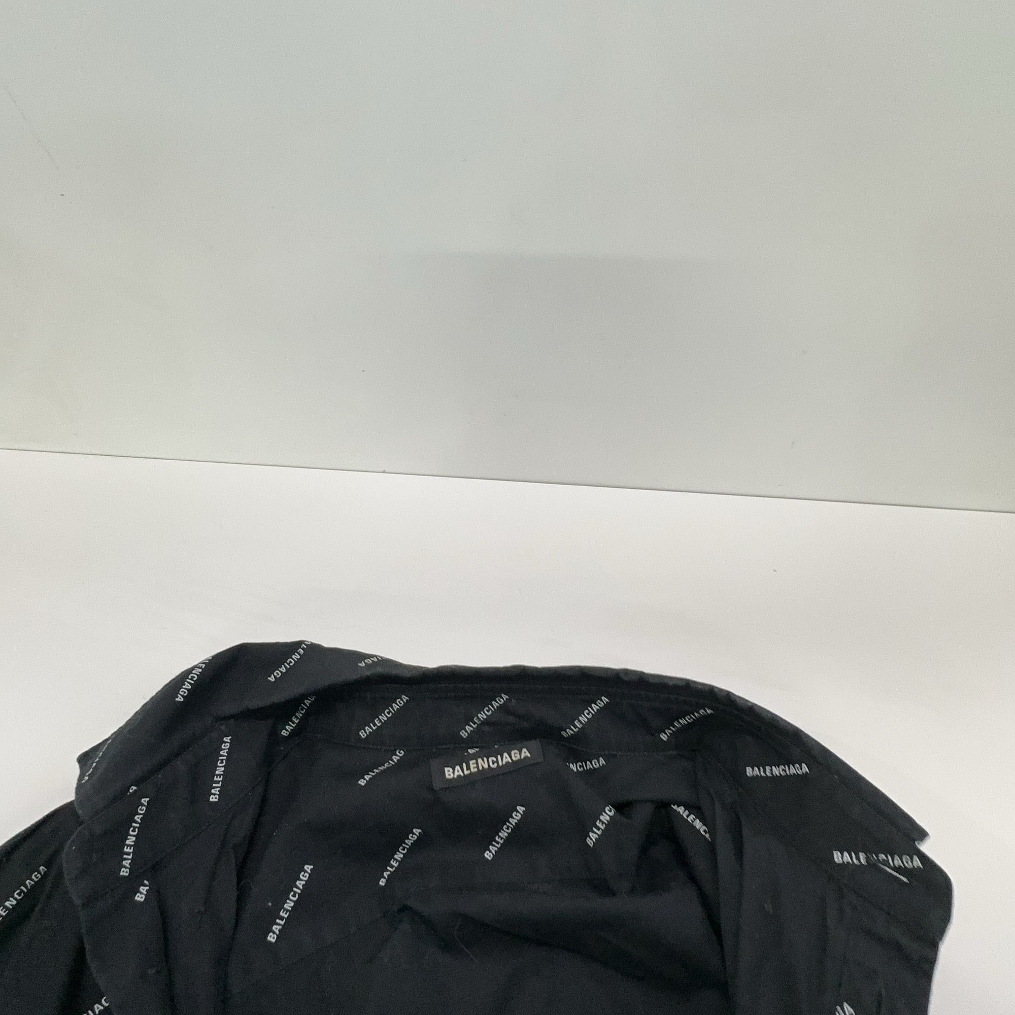 Balenciaga Balenciaga All Over Logo Print Shirt Size 38 Size US S / EU 44-46 / 1 - 6 Thumbnail