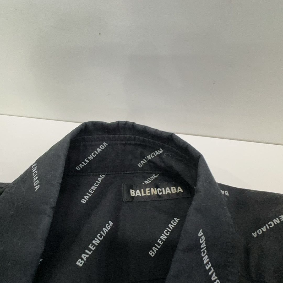 Balenciaga Balenciaga All Over Logo Print Shirt Size 38 Size US S / EU 44-46 / 1 - 5 Thumbnail