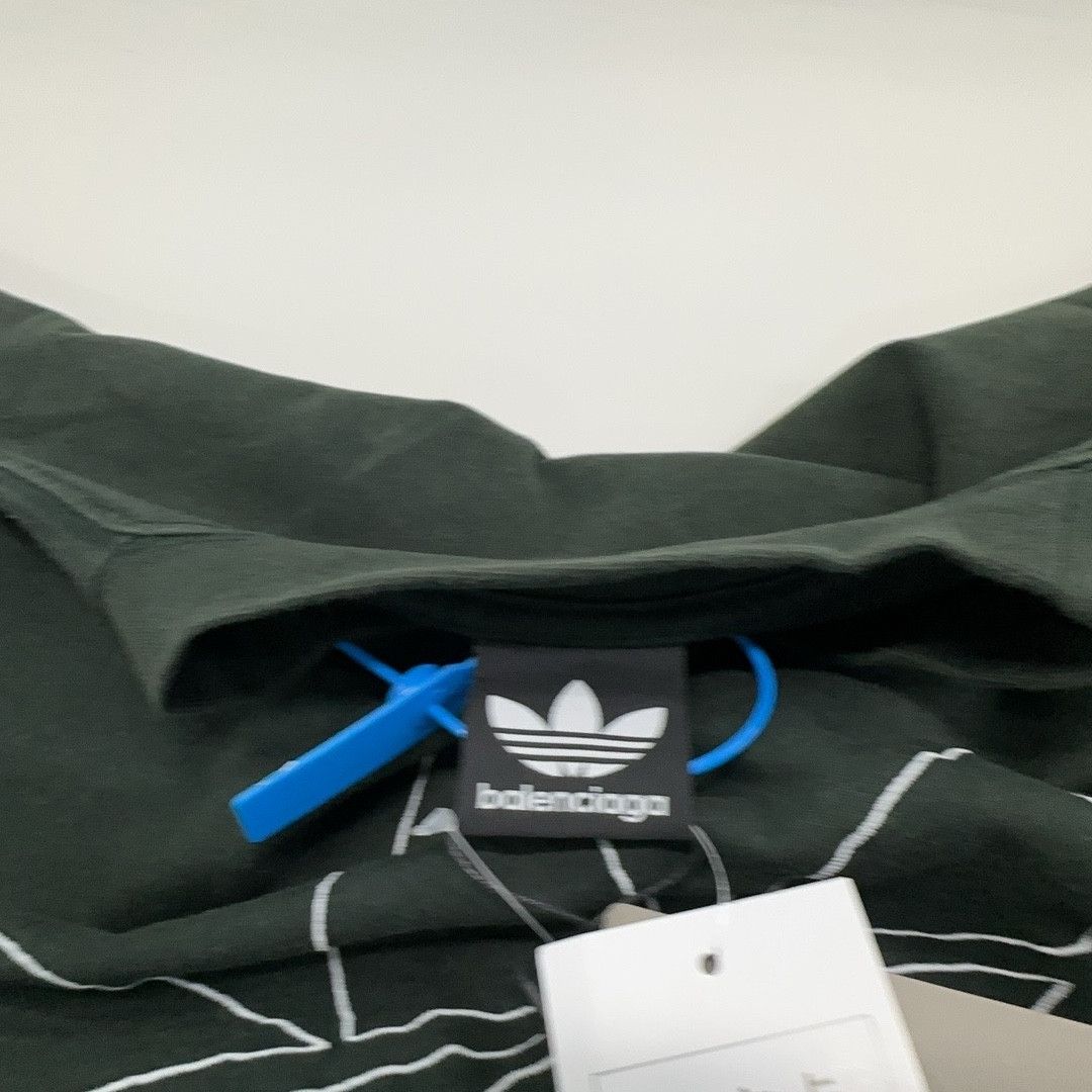 Balenciaga Balenciaga x Adidas Logo T-Shirt Size M Size US M / EU 48-50 / 2 - 12 Thumbnail