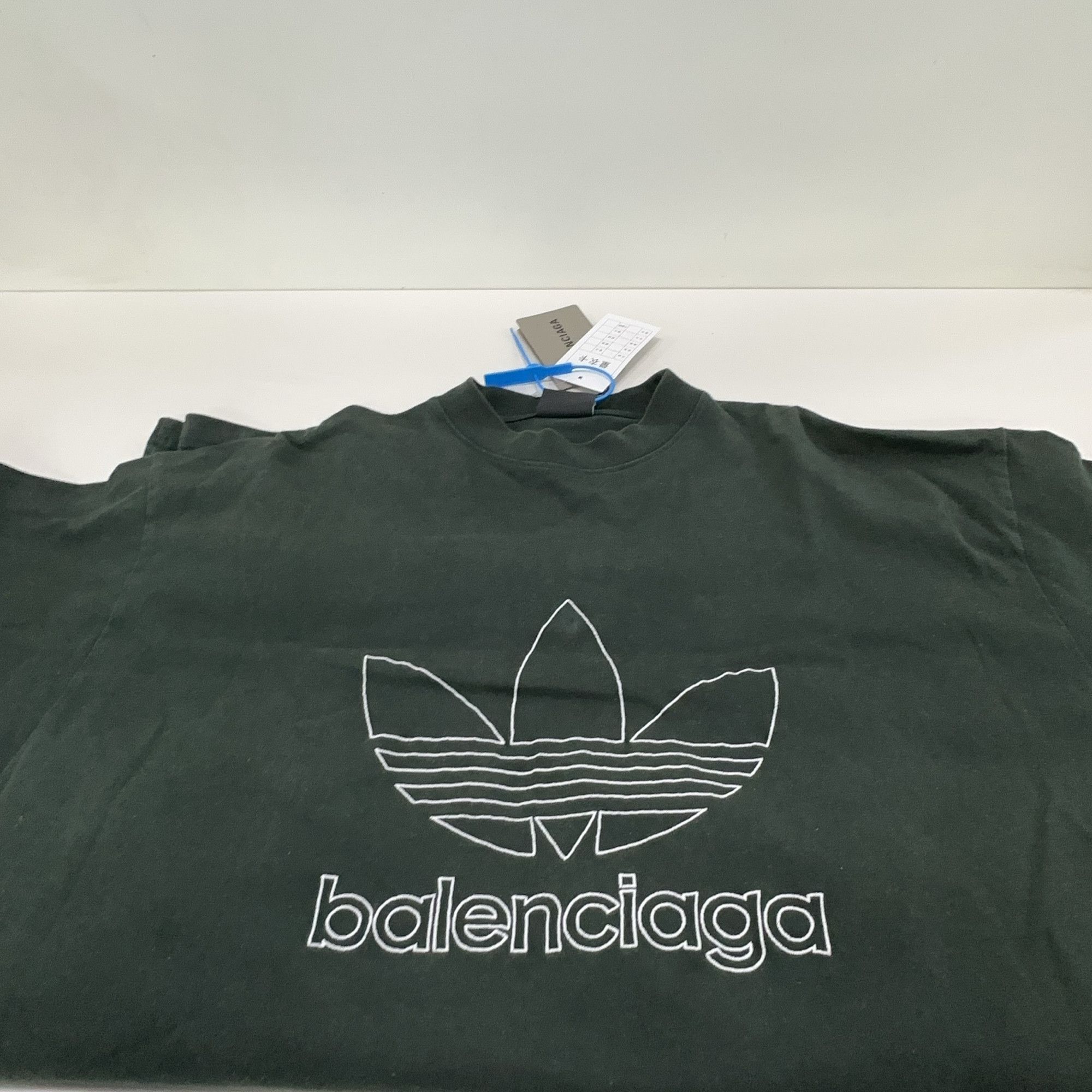 Balenciaga Balenciaga x Adidas Logo T-Shirt Size M Size US M / EU 48-50 / 2 - 15 Thumbnail