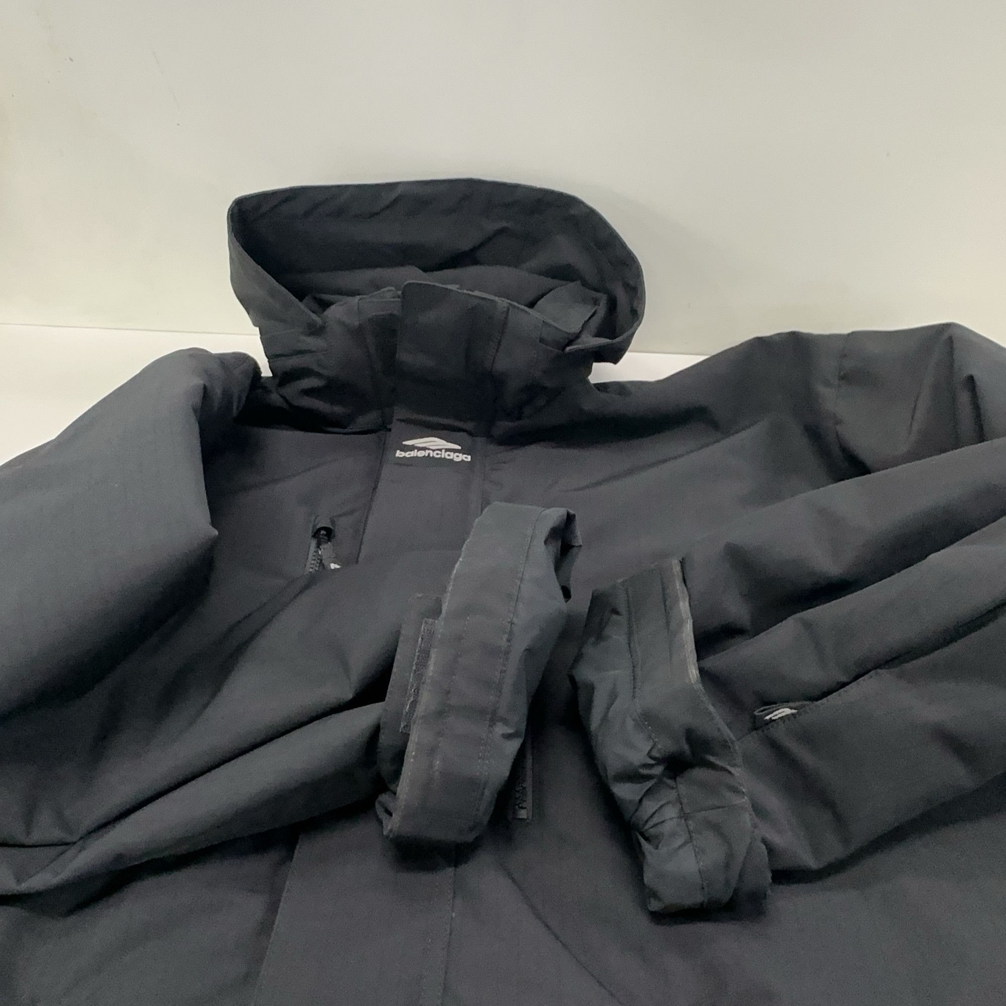 Balenciaga Balenciaga Skiwear Zip Up Jacket Size 46 Size US S / EU 44-46 / 1 - 8 Thumbnail