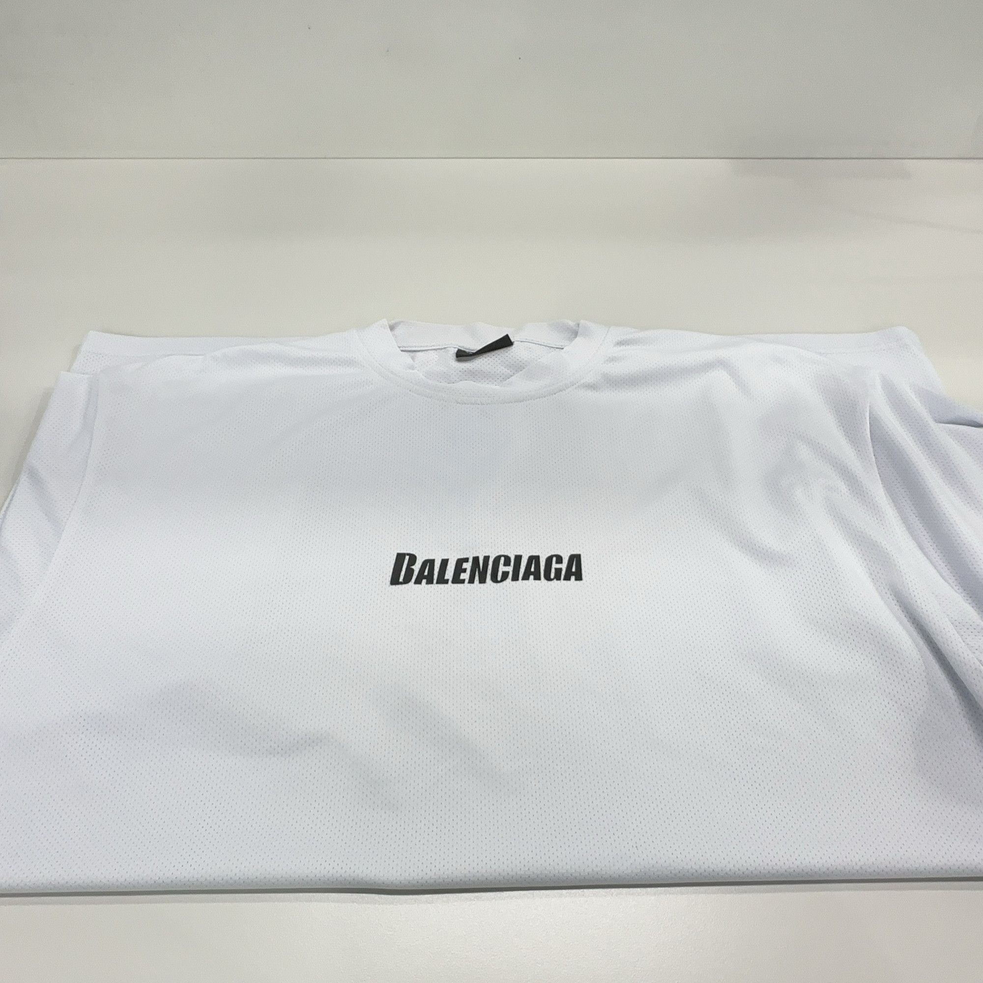 Balenciaga Balenciaga Logo Swim T-Shirt US S Size US S / EU 44-46 / 1 - 8 Thumbnail