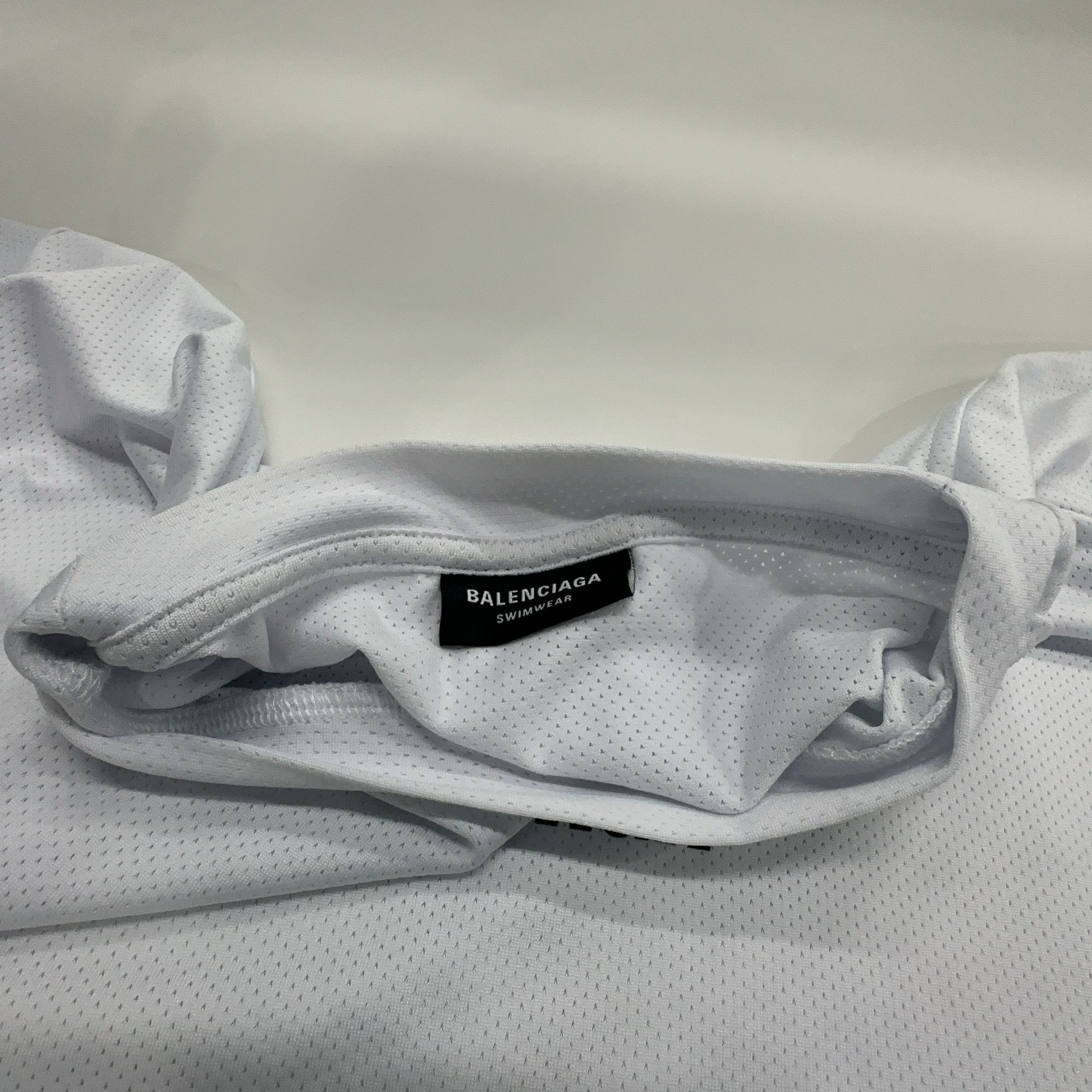 Balenciaga Balenciaga Logo Swim T-Shirt US S Size US S / EU 44-46 / 1 - 6 Thumbnail