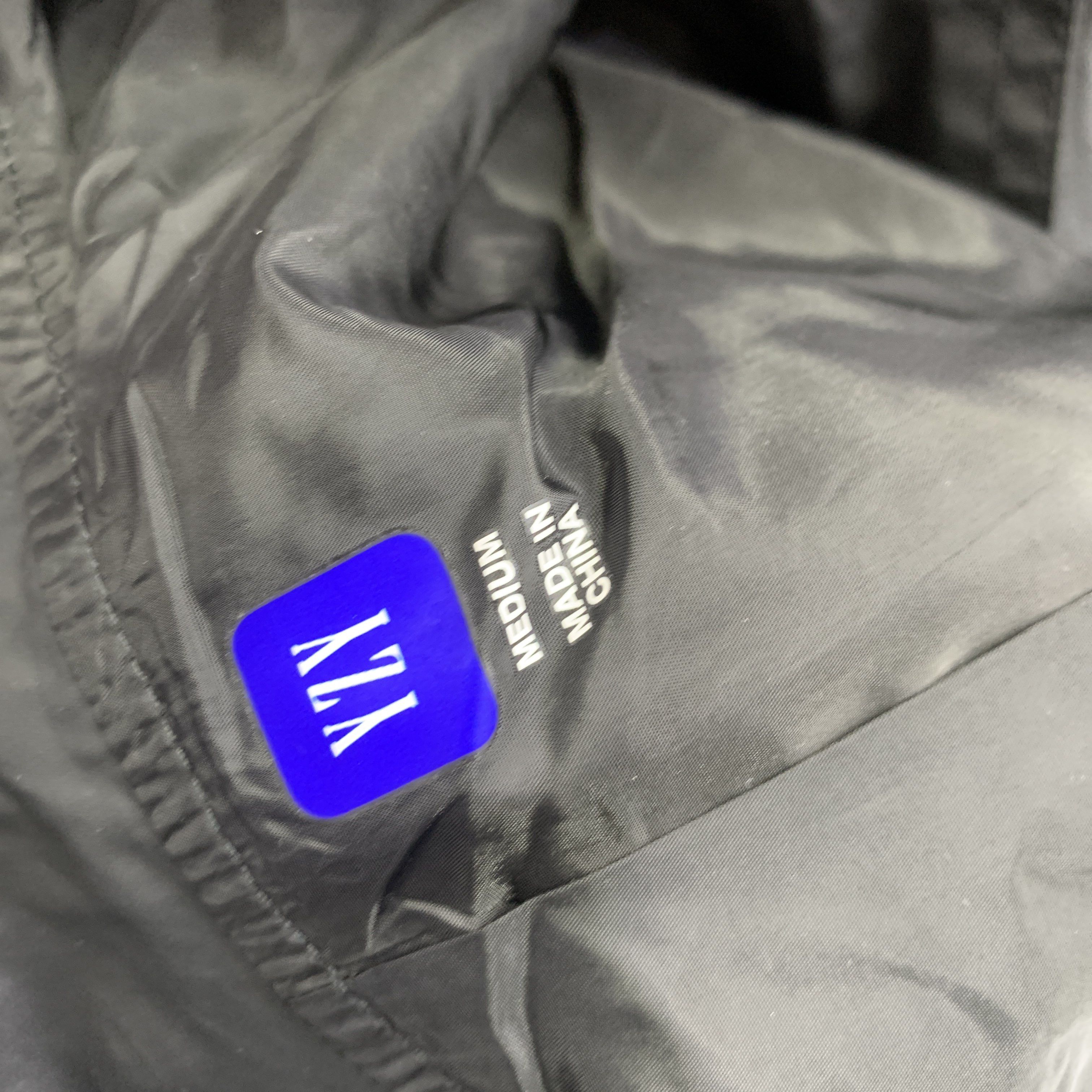 Balenciaga × Yeezy Yeezy Gap x Balenciaga Black Jacket Size M Size US M / EU 48-50 / 2 - 2 Thumbnail